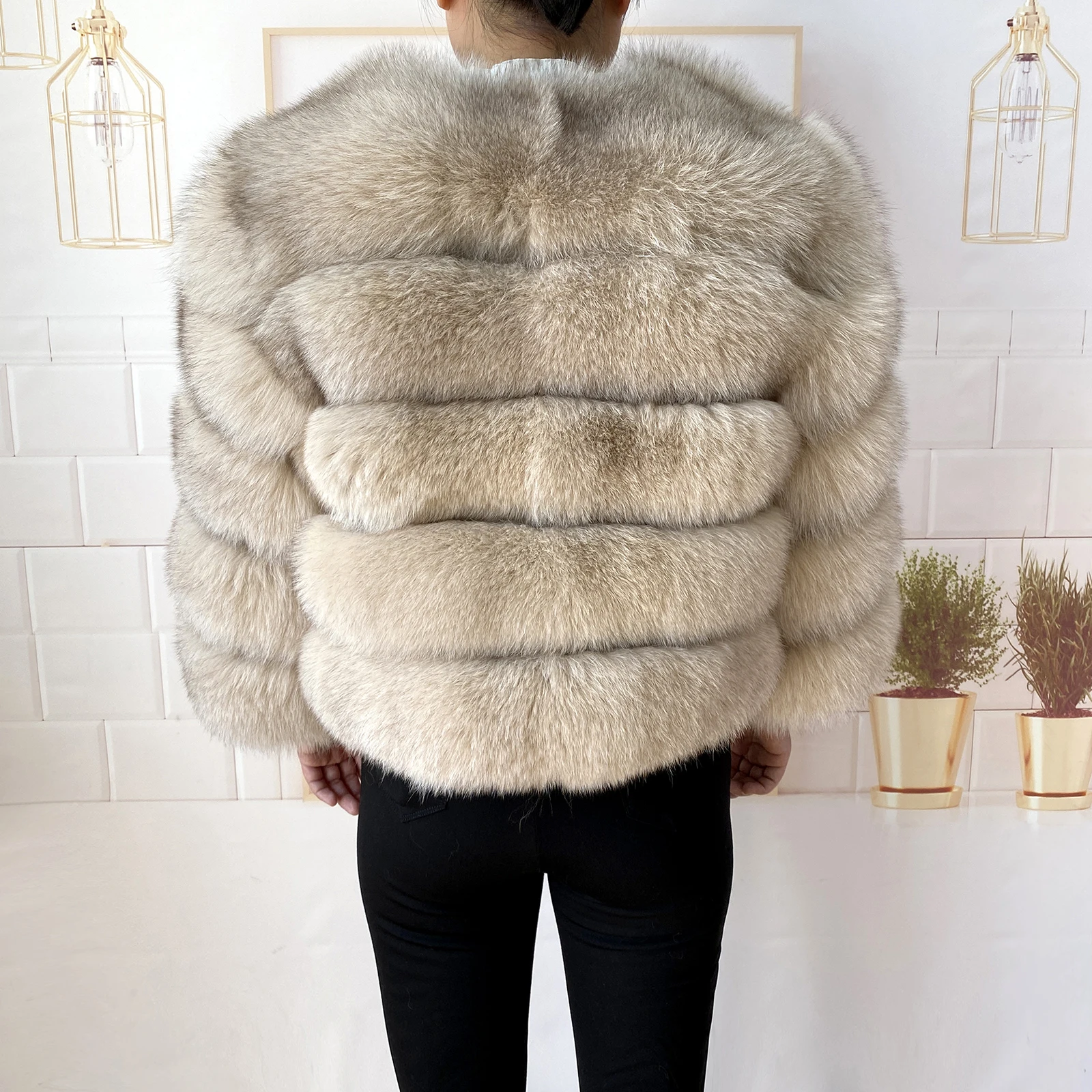 Real Fur Coat Women's Winter Warm Natural Fox Fur Coat High Quality LAN Fox Luxury Fashion 50cm Short Jacket Wholesale Hot 2023