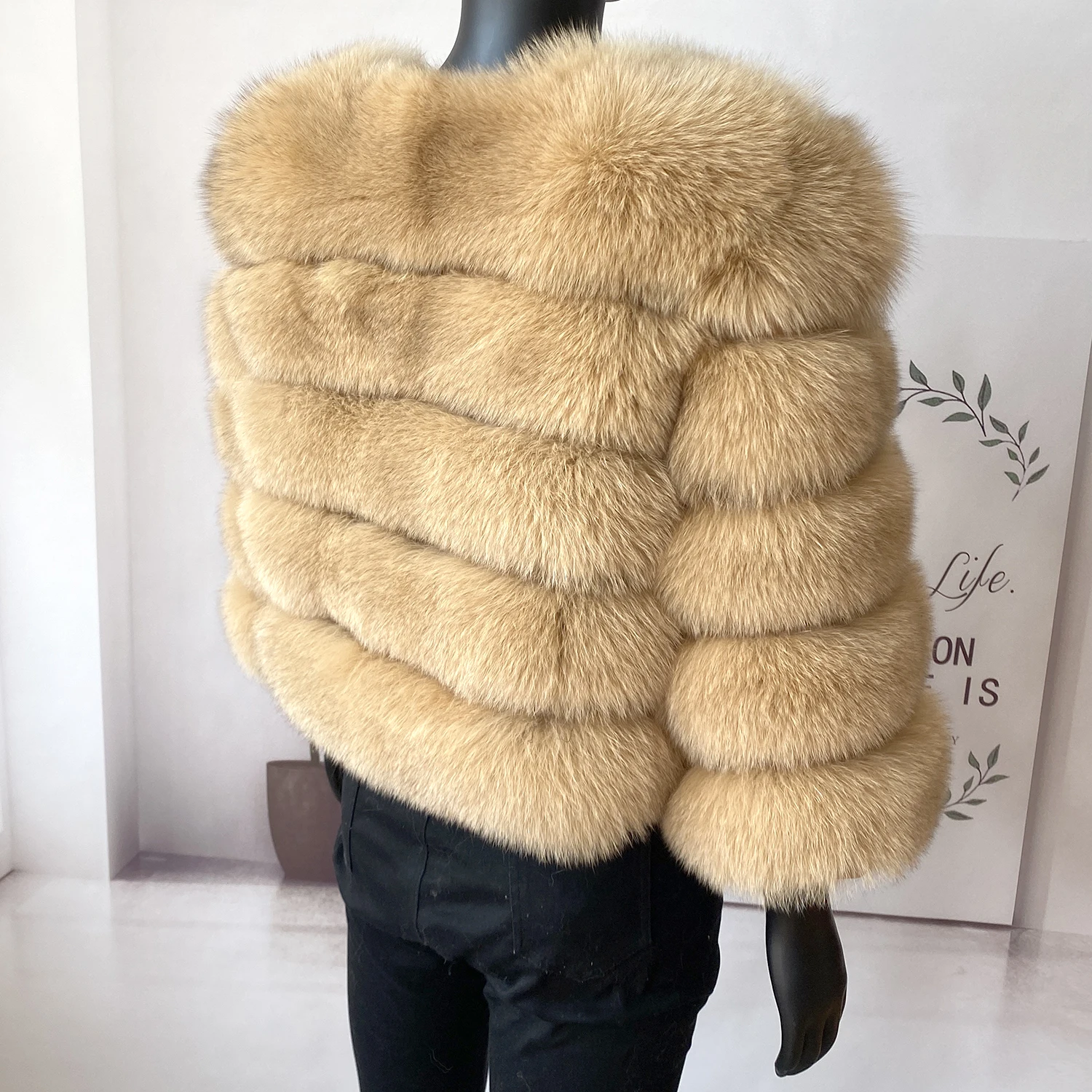 Real Fur Coat Women's Winter Warm Natural Fox Fur Coat High Quality LAN Fox Luxury Fashion 50cm Short Jacket Wholesale Hot 2023
