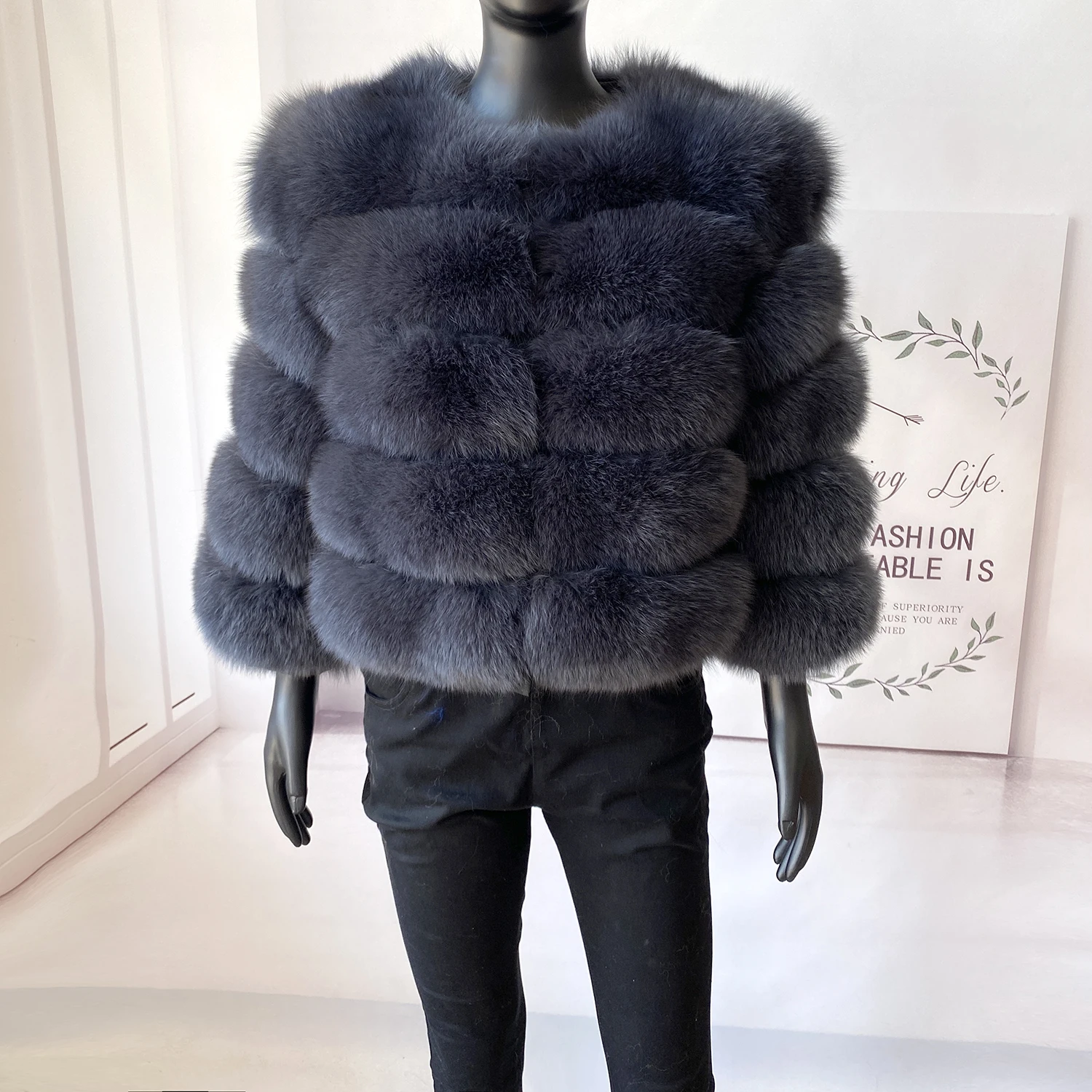 Real Fur Coat Women's Winter Warm Natural Fox Fur Coat High Quality LAN Fox Luxury Fashion 50cm Short Jacket Wholesale Hot 2023