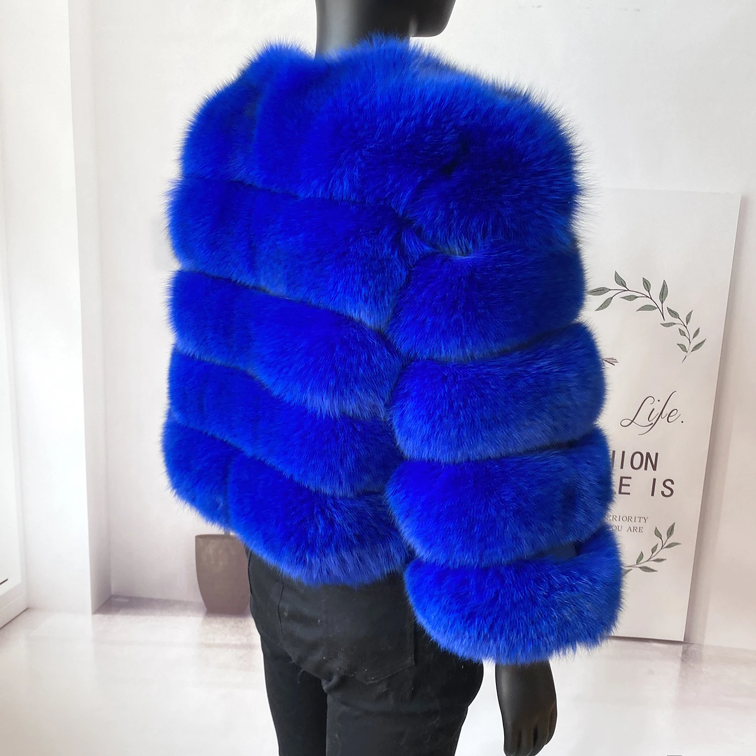Real Fur Coat Women's Winter Warm Natural Fox Fur Coat High Quality LAN Fox Luxury Fashion 50cm Short Jacket Wholesale Hot 2023