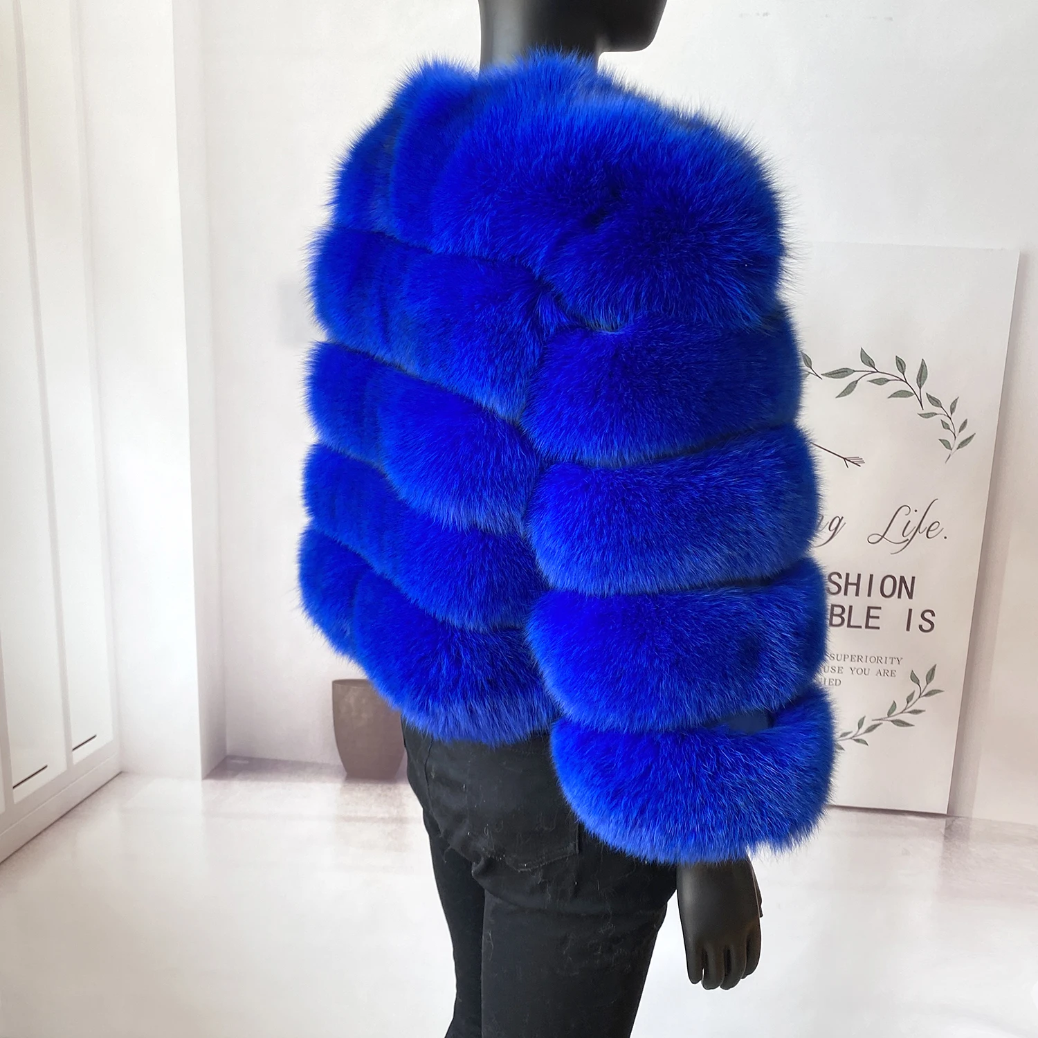 Real Fur Coat Women's Winter Warm Natural Fox Fur Coat High Quality LAN Fox Luxury Fashion 50cm Short Jacket Wholesale Hot 2023