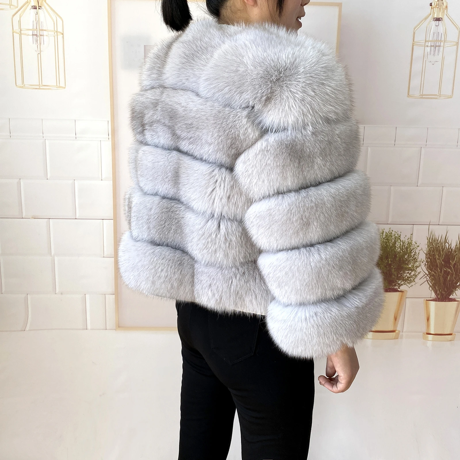 Real Fur Coat Women's Winter Warm Natural Fox Fur Coat High Quality LAN Fox Luxury Fashion 50cm Short Jacket Wholesale Hot 2023