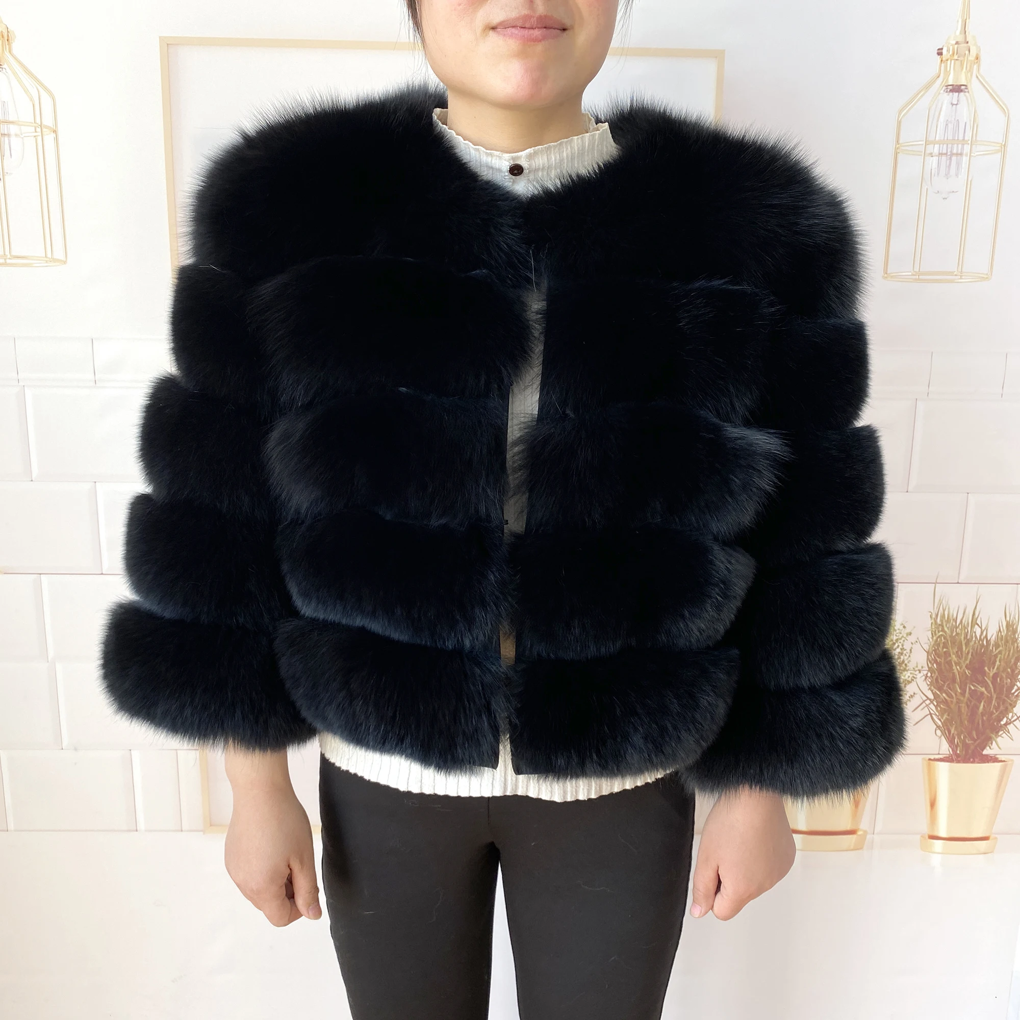 Real Fur Coat Women's Winter Warm Natural Fox Fur Coat High Quality LAN Fox Luxury Fashion 50cm Short Jacket Wholesale Hot 2023