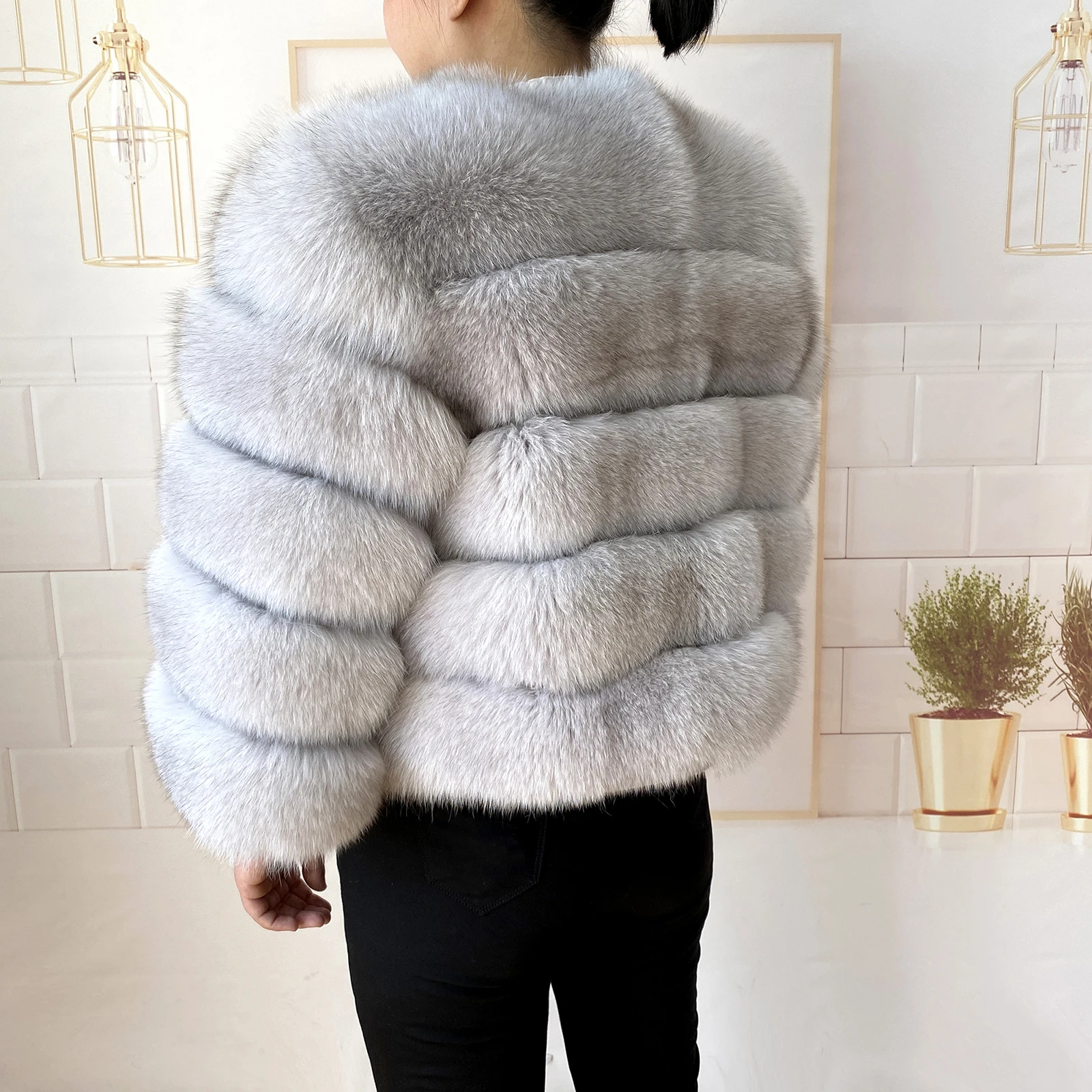 Real Fur Coat Women's Winter Warm Natural Fox Fur Coat High Quality LAN Fox Luxury Fashion 50cm Short Jacket Wholesale Hot 2023