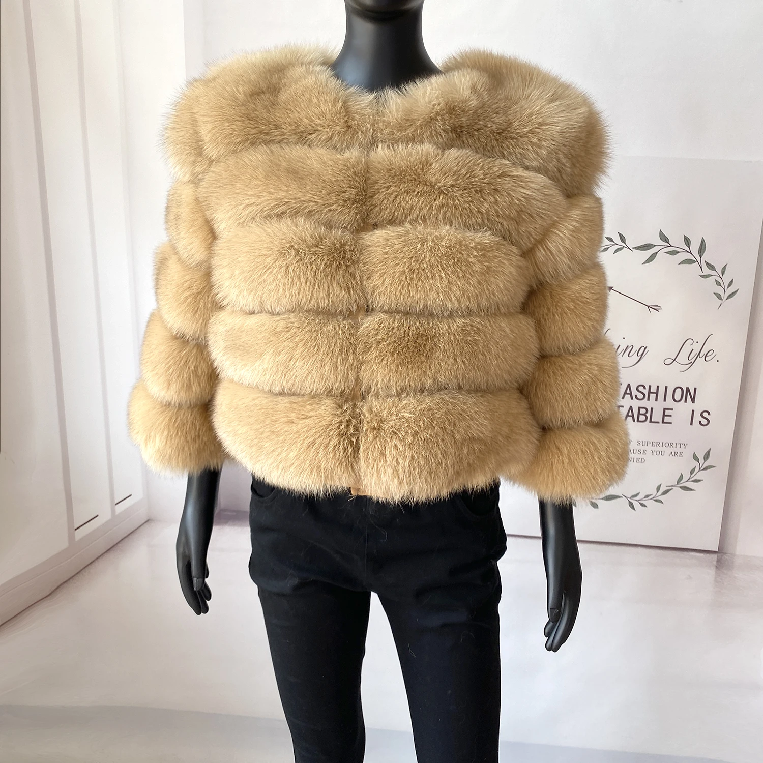 Real Fur Coat Women's Winter Warm Natural Fox Fur Coat High Quality LAN Fox Luxury Fashion 50cm Short Jacket Wholesale Hot 2023