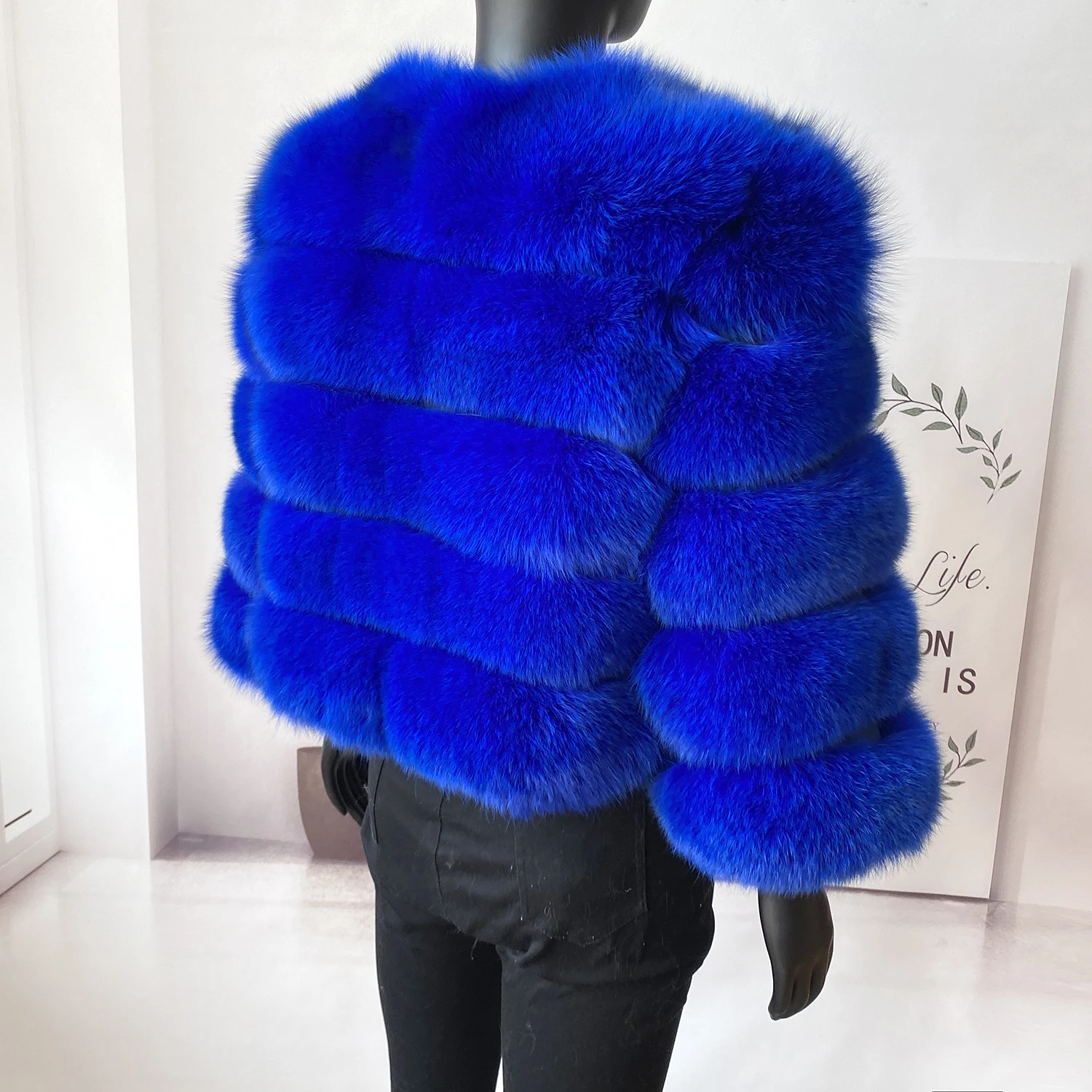 Real Fur Coat Women's Winter Warm Natural Fox Fur Coat High Quality LAN Fox Luxury Fashion 50cm Short Jacket Wholesale Hot 2023