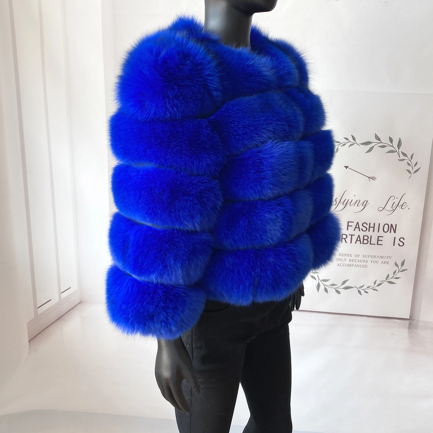 Real Fur Coat Women's Winter Warm Natural Fox Fur Coat High Quality LAN Fox Luxury Fashion 50cm Short Jacket Wholesale Hot 2023