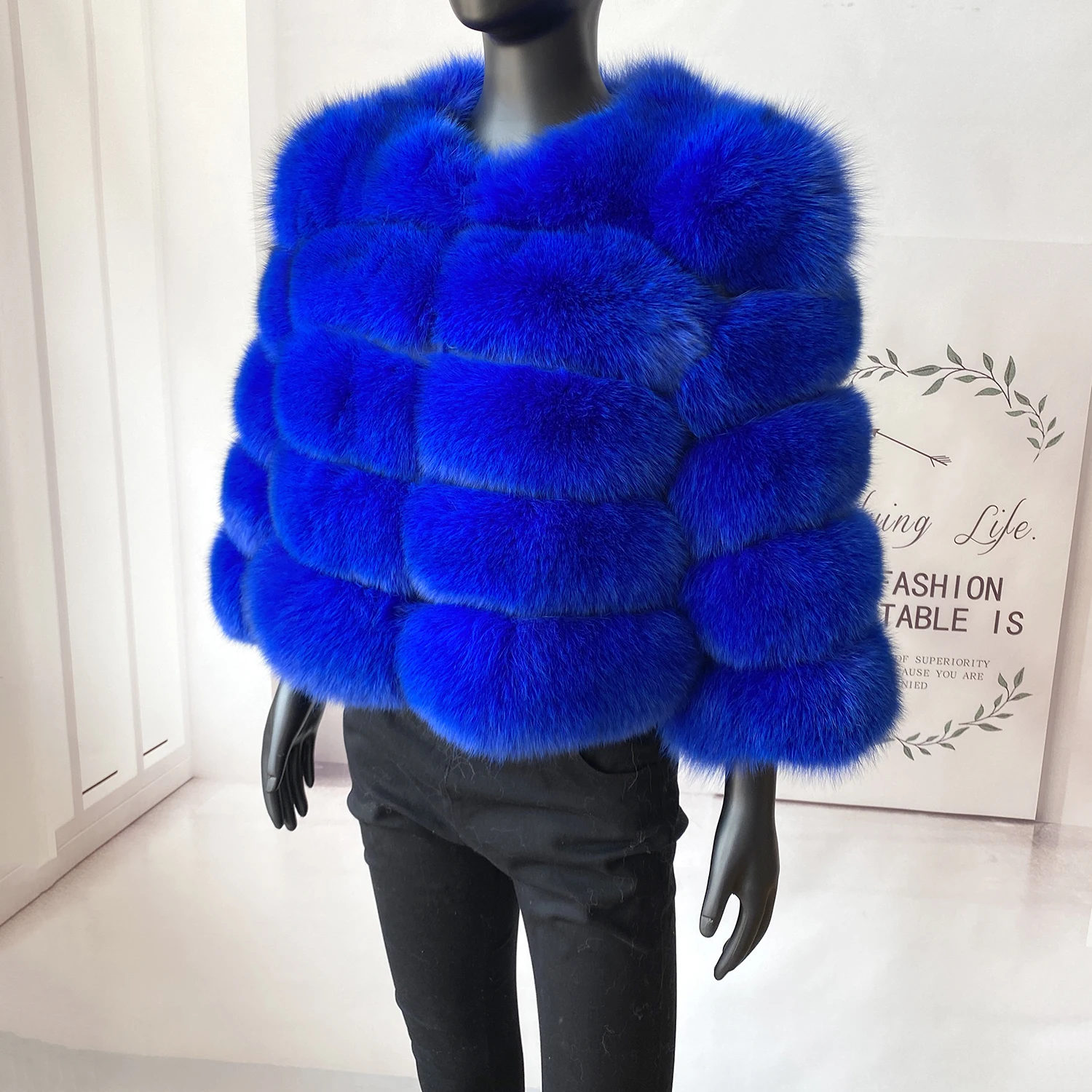 Real Fur Coat Women's Winter Warm Natural Fox Fur Coat High Quality LAN Fox Luxury Fashion 50cm Short Jacket Wholesale Hot 2023