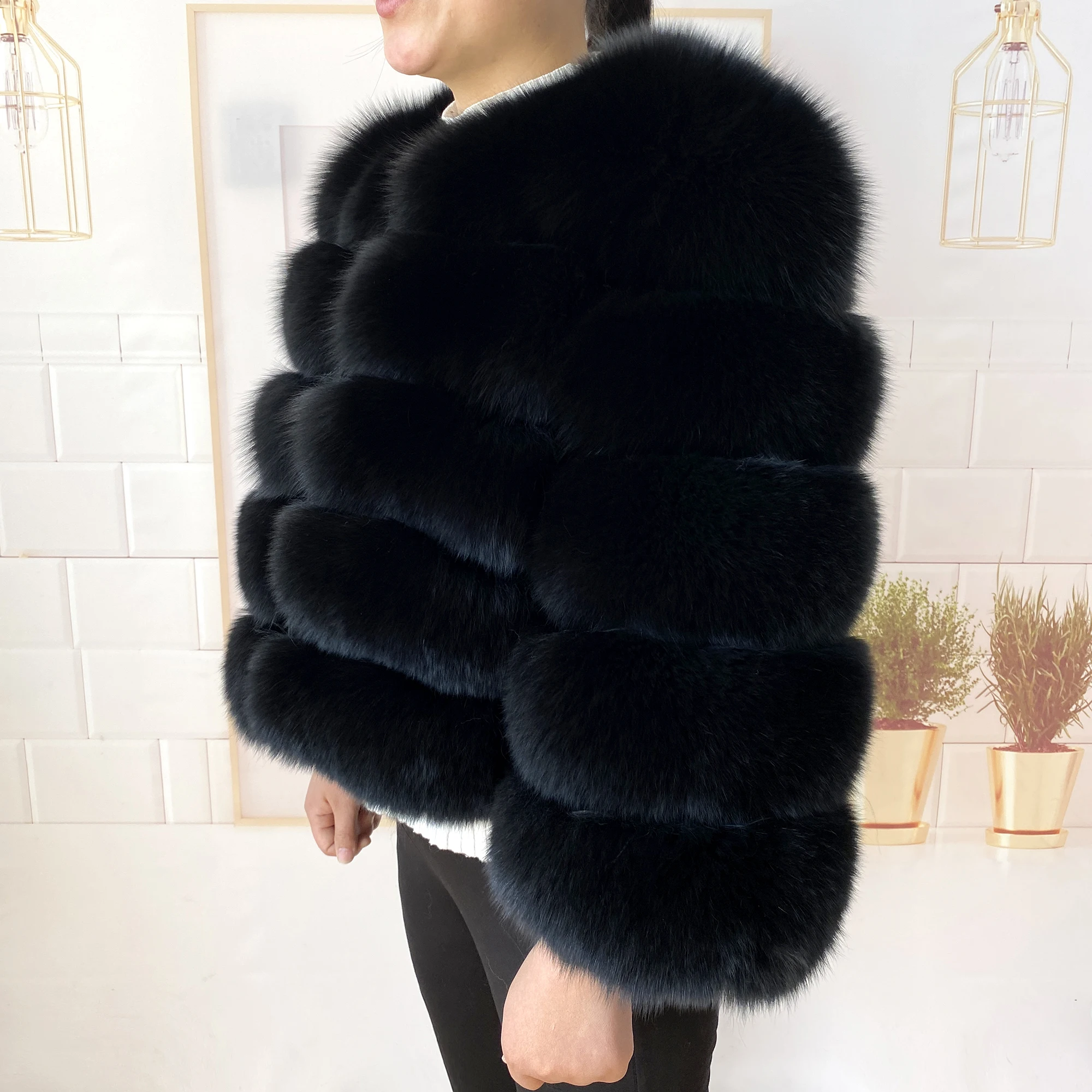 Real Fur Coat Women's Winter Warm Natural Fox Fur Coat High Quality LAN Fox Luxury Fashion 50cm Short Jacket Wholesale Hot 2023