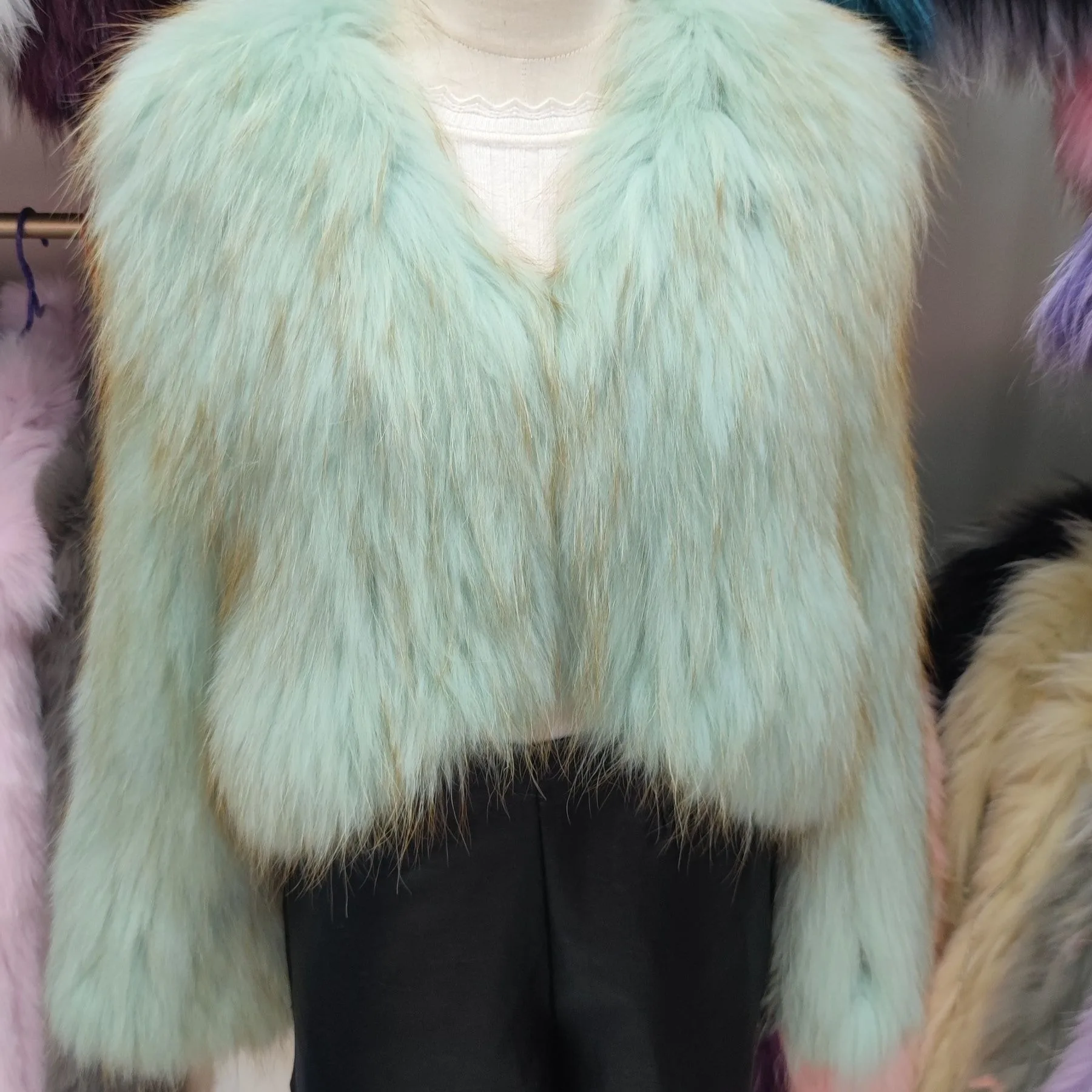 Hot Sales Natural Fur Fashion Short Coat New Raccoon Fur Double Sided Weaving Jacket Encryption Thickening Raccoon Fur Jacket