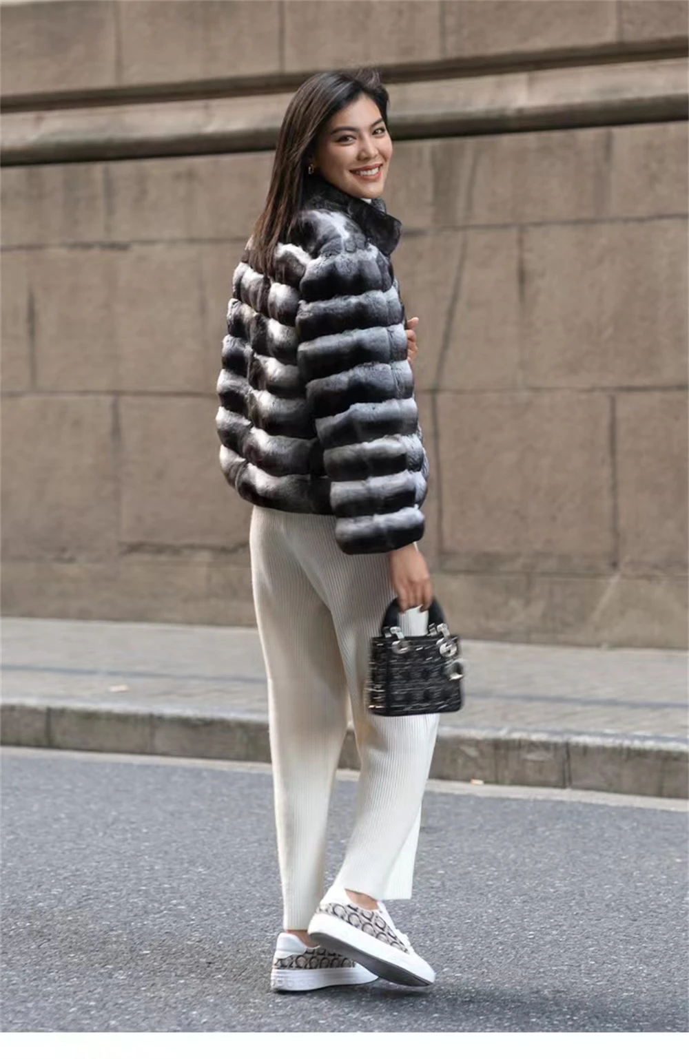 2024 New women's Chinchilla striped jacket Real Rex Rabbit fur fur all-in-one fur coat coat length 60cm package mail winter thic