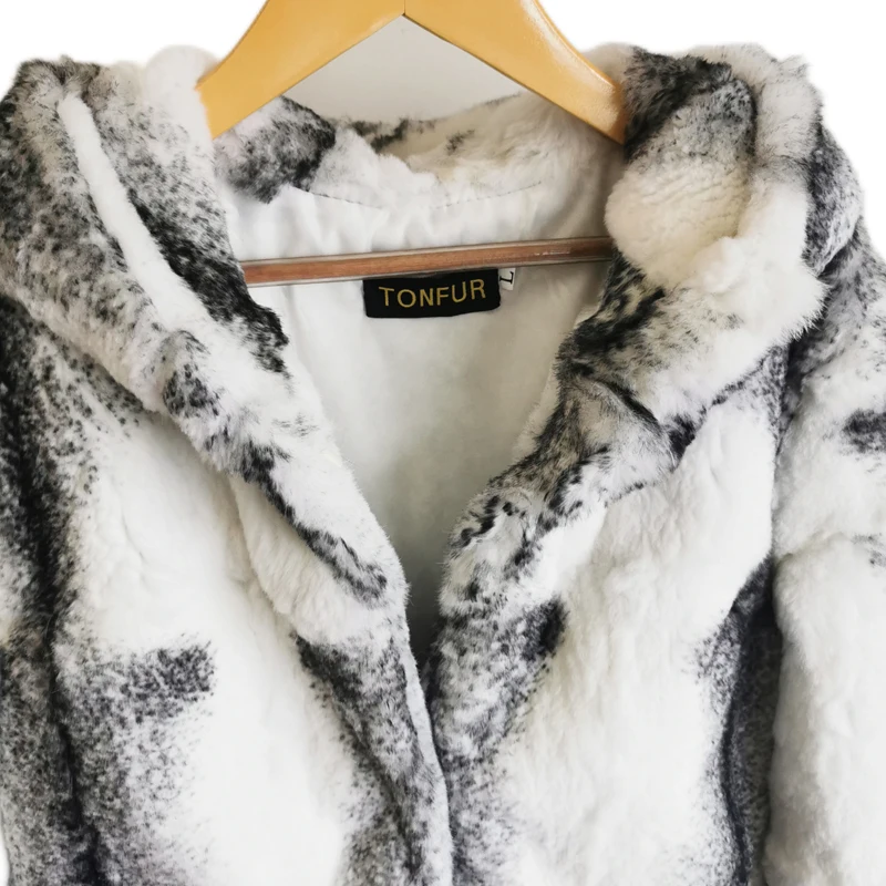 2025 New Genuine Real Rabbit Fur With Hood Overcoat For Women Genuine Luxury High Qualiry Factory Full Natural Ladies Jacker