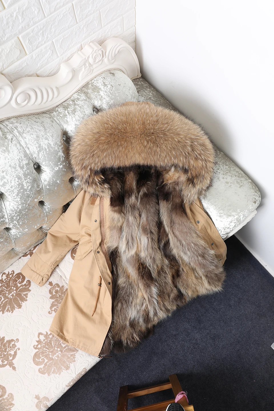 Maomaokong 2026 New Natural Fur Lining Real Fur Coat Winter Jacket Women Raccoon Fur Collar Warm Thick Parkas Female Clothing