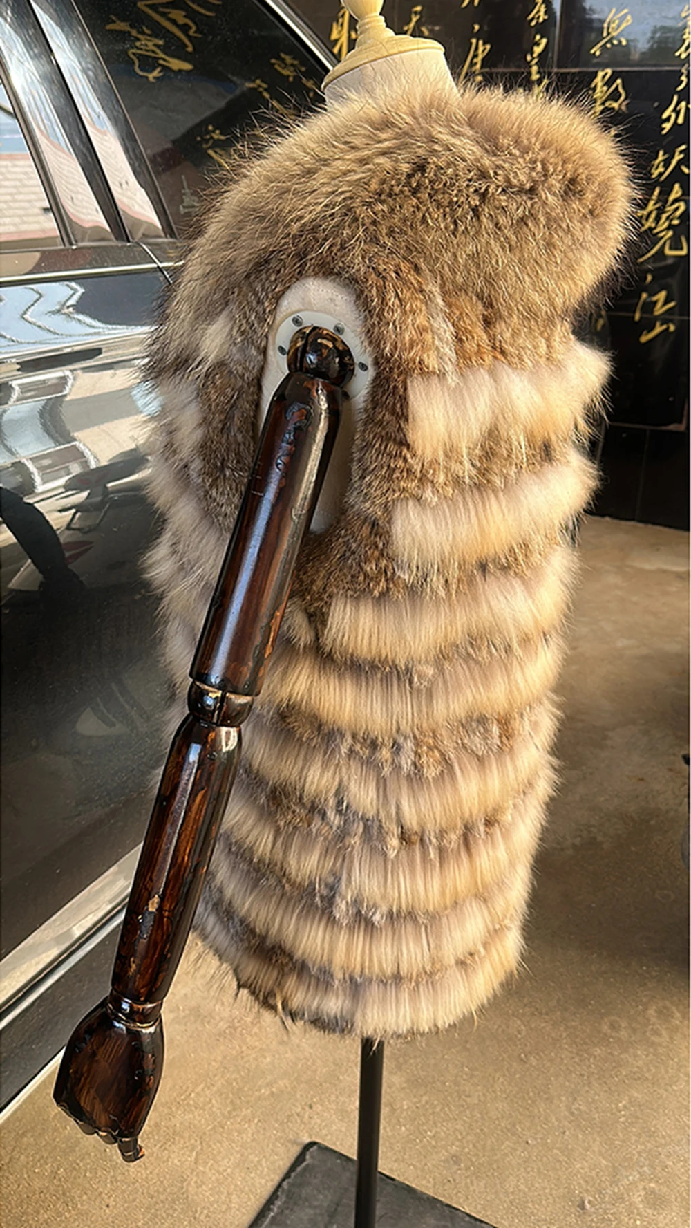 Women Knitted Handmade Real Rabbit Fur Vest Gilet Sleeveless Garment Waistcoat Female Natural Raccoon Fur Coat Jacket