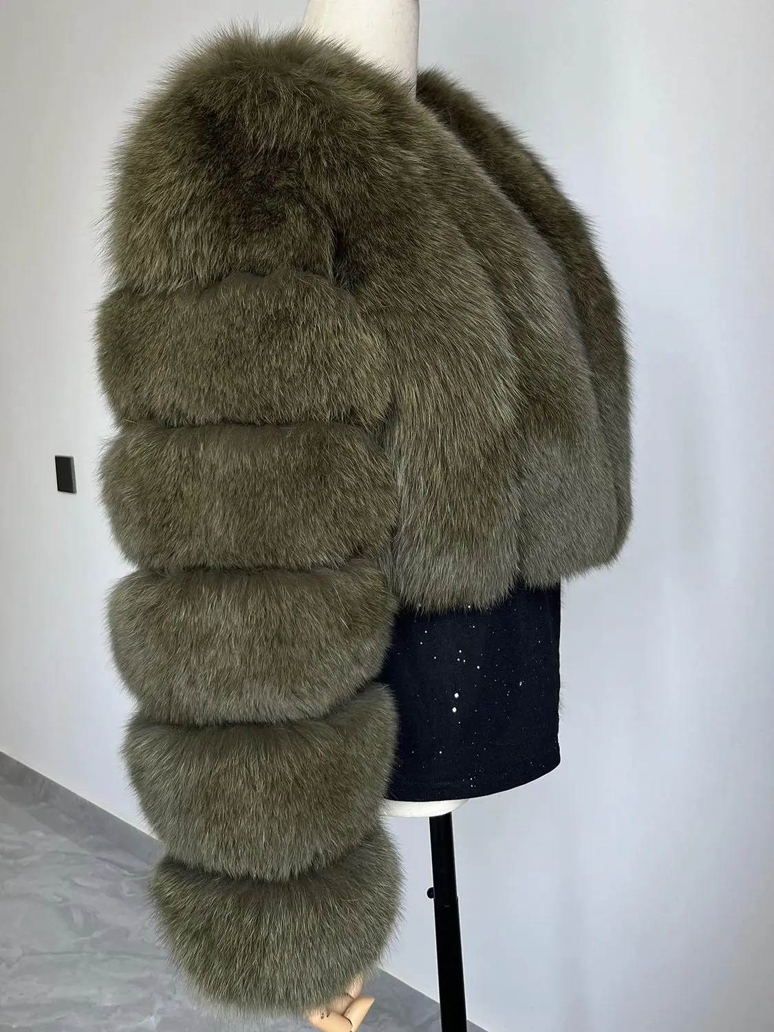Real Fox Fur Coat for Women Fashion V-neck 42 Cm Short Fur Coat With Real Fox Fur Luxury Autumn Winter Warm Women Fox Fur Coat