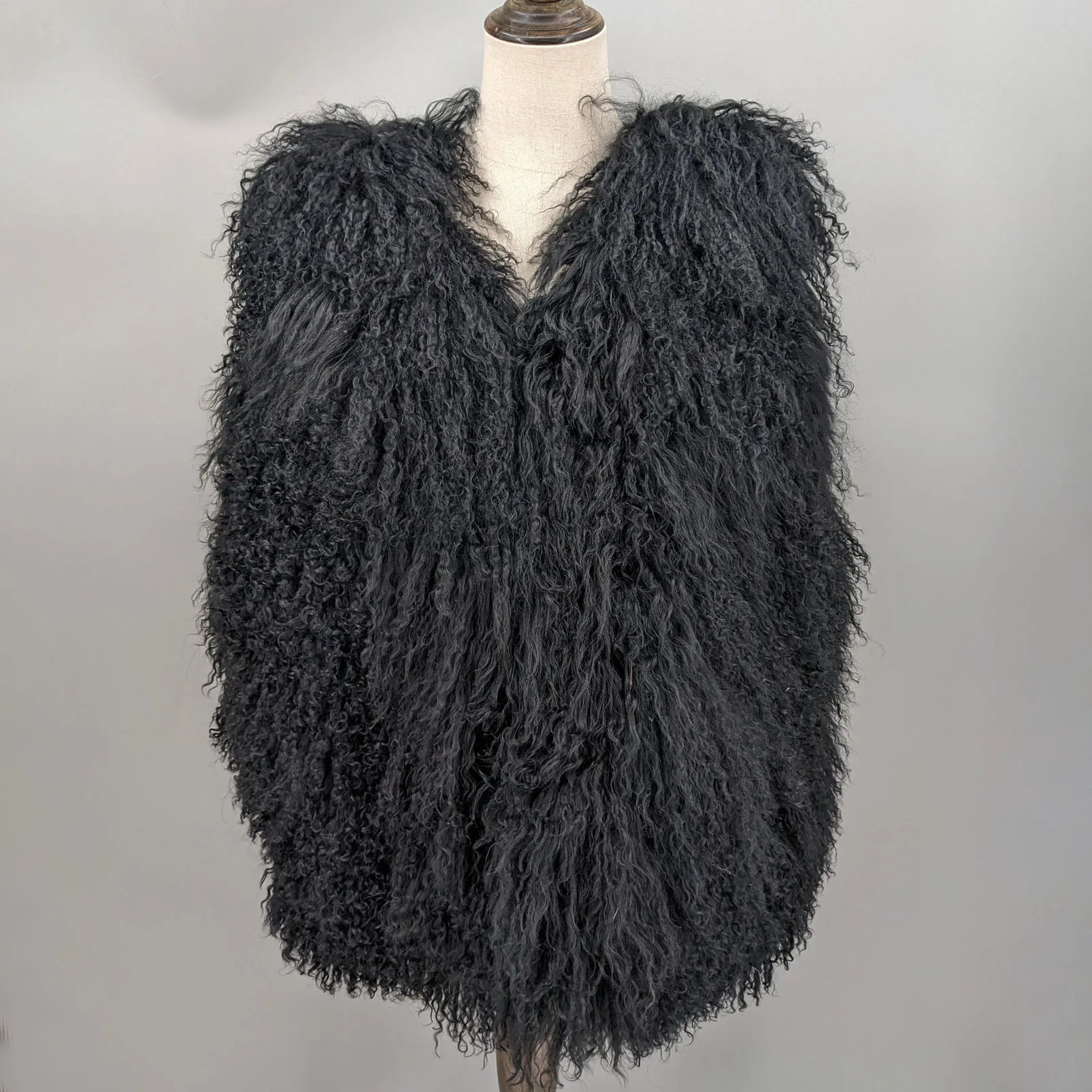 Lady Real Mongolian Sheep Fur Vest Thick Warm Winter Sleeveless Jacket Length 62 cm 250801