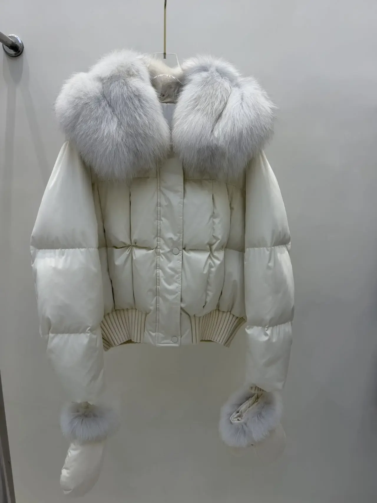 OFTBUY Real Fox Fur Collar Detachable Fur Gloves Winter Solid Puffer Color Outerwear Women Cropped Bomber Duck Down Jacket