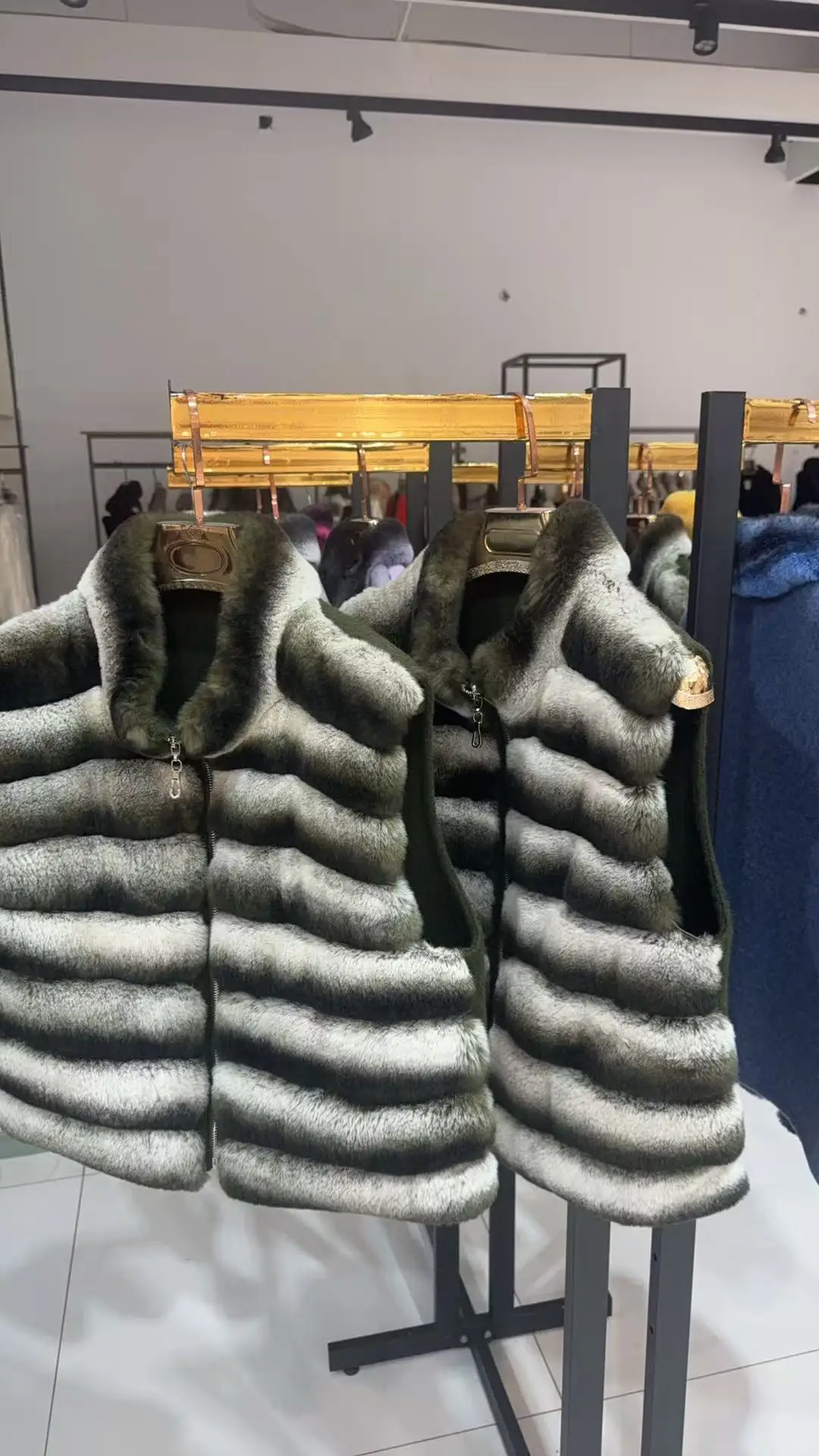 Women's Real Rex Rabbit Fur Vest | Chinchilla Color Winter Warm Fluffy Gilet | Limited Stock