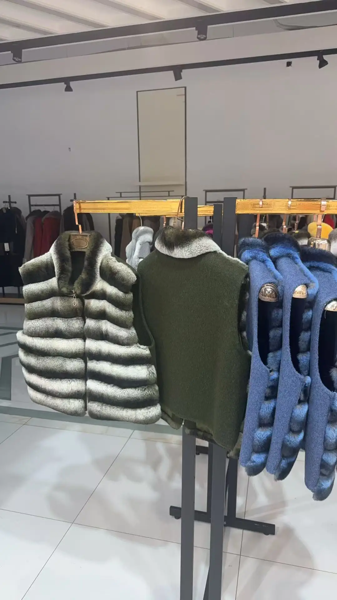 Women's Real Rex Rabbit Fur Vest | Chinchilla Color Winter Warm Fluffy Gilet | Limited Stock