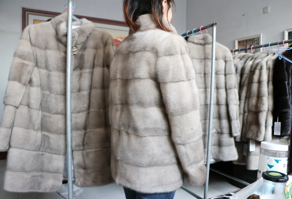 Fancy Rani Luxury Real Mink Fur Coat Natural Mink Clothing Short Style Winter Fashion For Women 2023 Plus Size Customizable