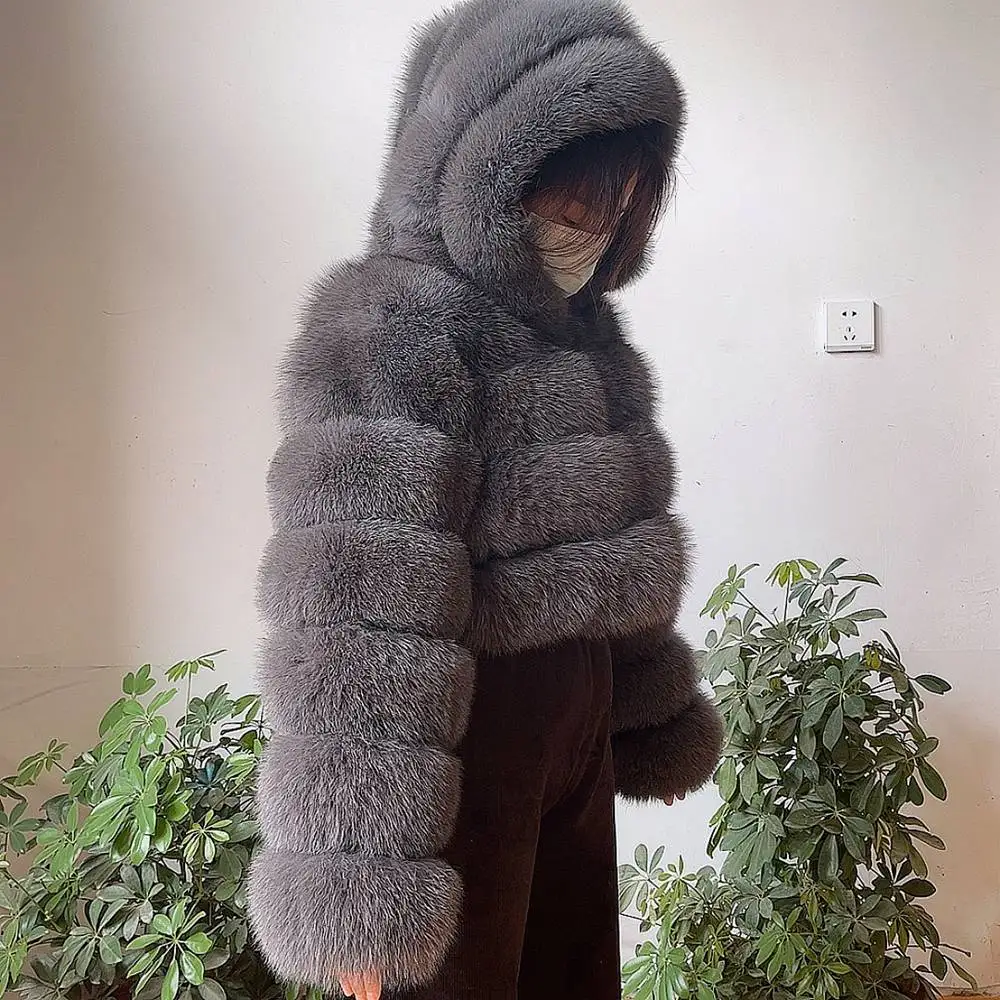 2026 Women's Real Fox Fur Coat Natural Warm Thick High Quality Full Sleeve Hooded Short Jacket Fashionable Winter Outerwear