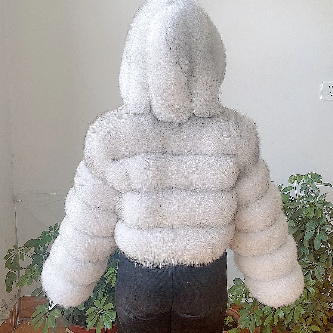 2026 Women's Real Fox Fur Coat Natural Warm Thick High Quality Full Sleeve Hooded Short Jacket Fashionable Winter Outerwear