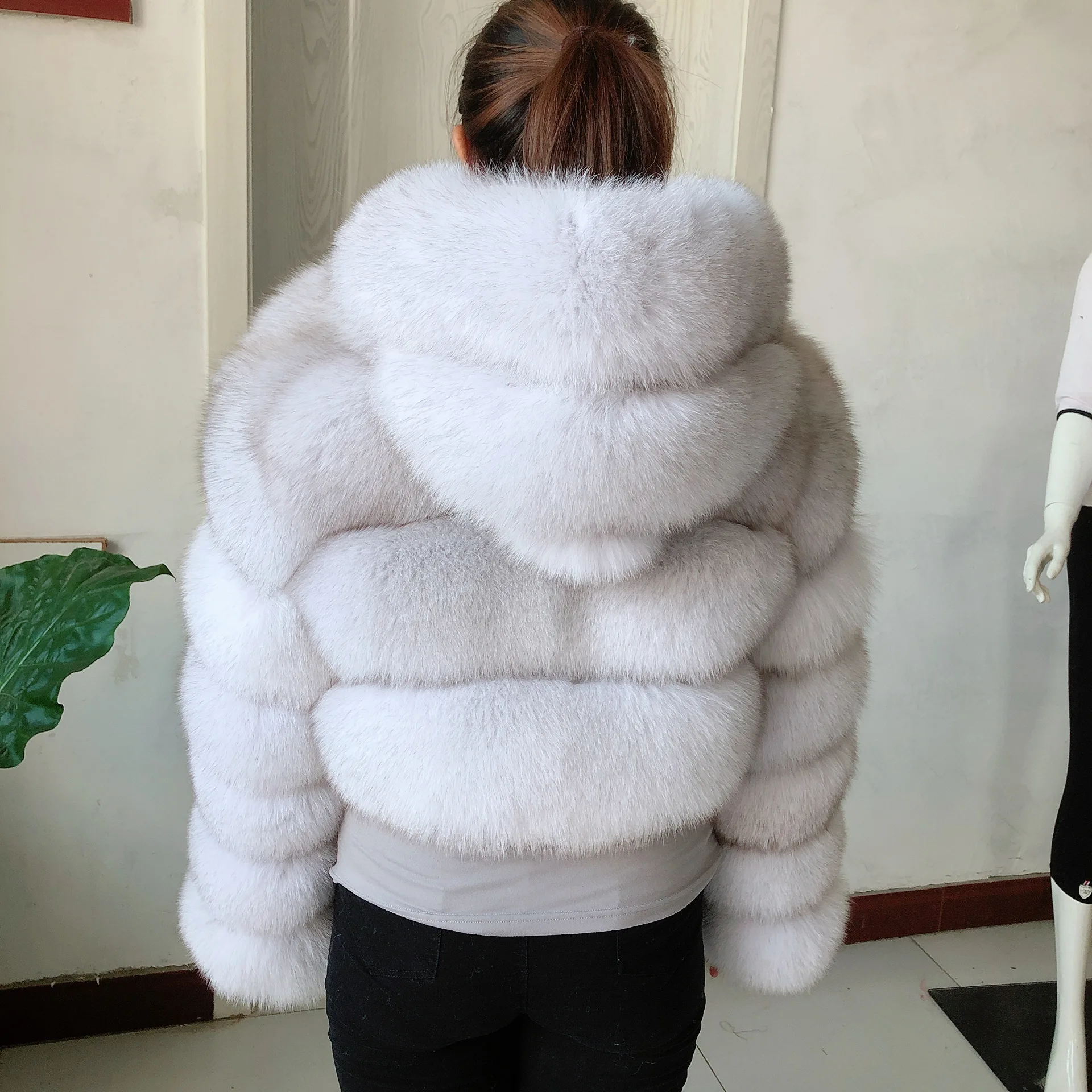 HUAQIUMEISI Natural Fox Fur Hooded Jacket New High Street Women Winter Real Fox Natural Raccoon Fur 3 Rows Hooded Fur Coat