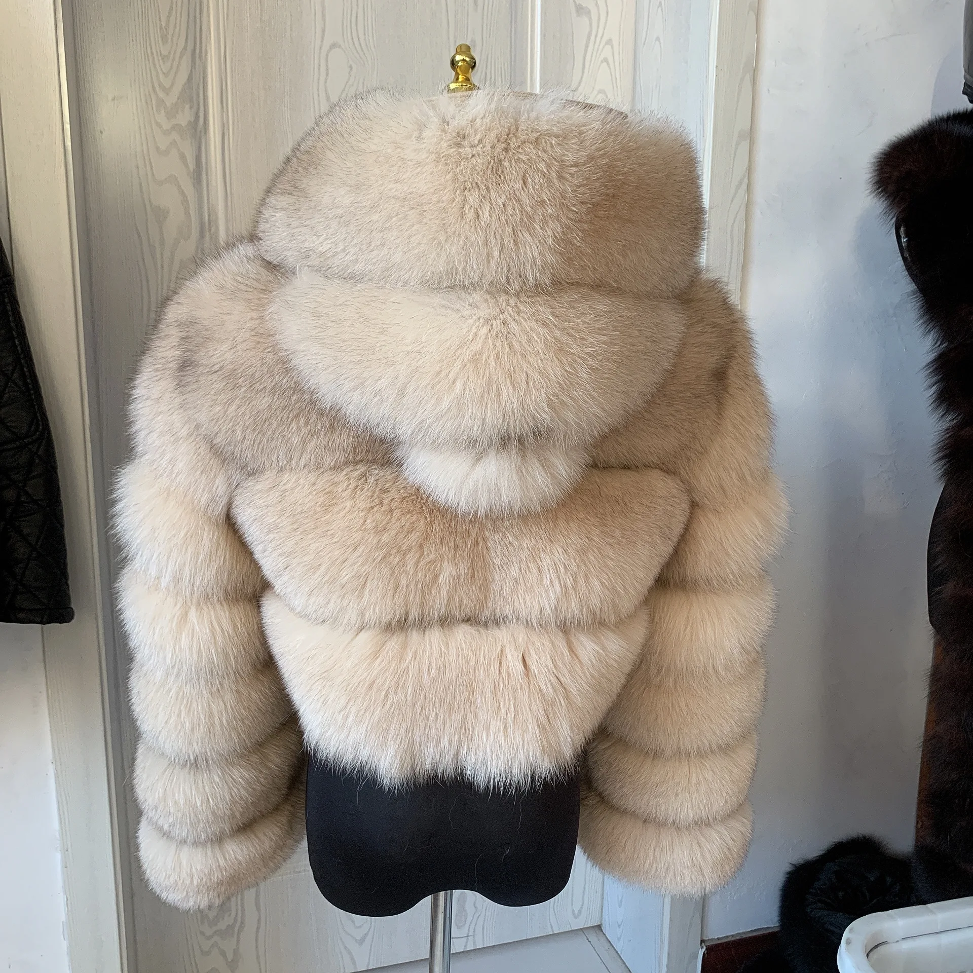 HUAQIUMEISI Natural Fox Fur Hooded Jacket New High Street Women Winter Real Fox Natural Raccoon Fur 3 Rows Hooded Fur Coat