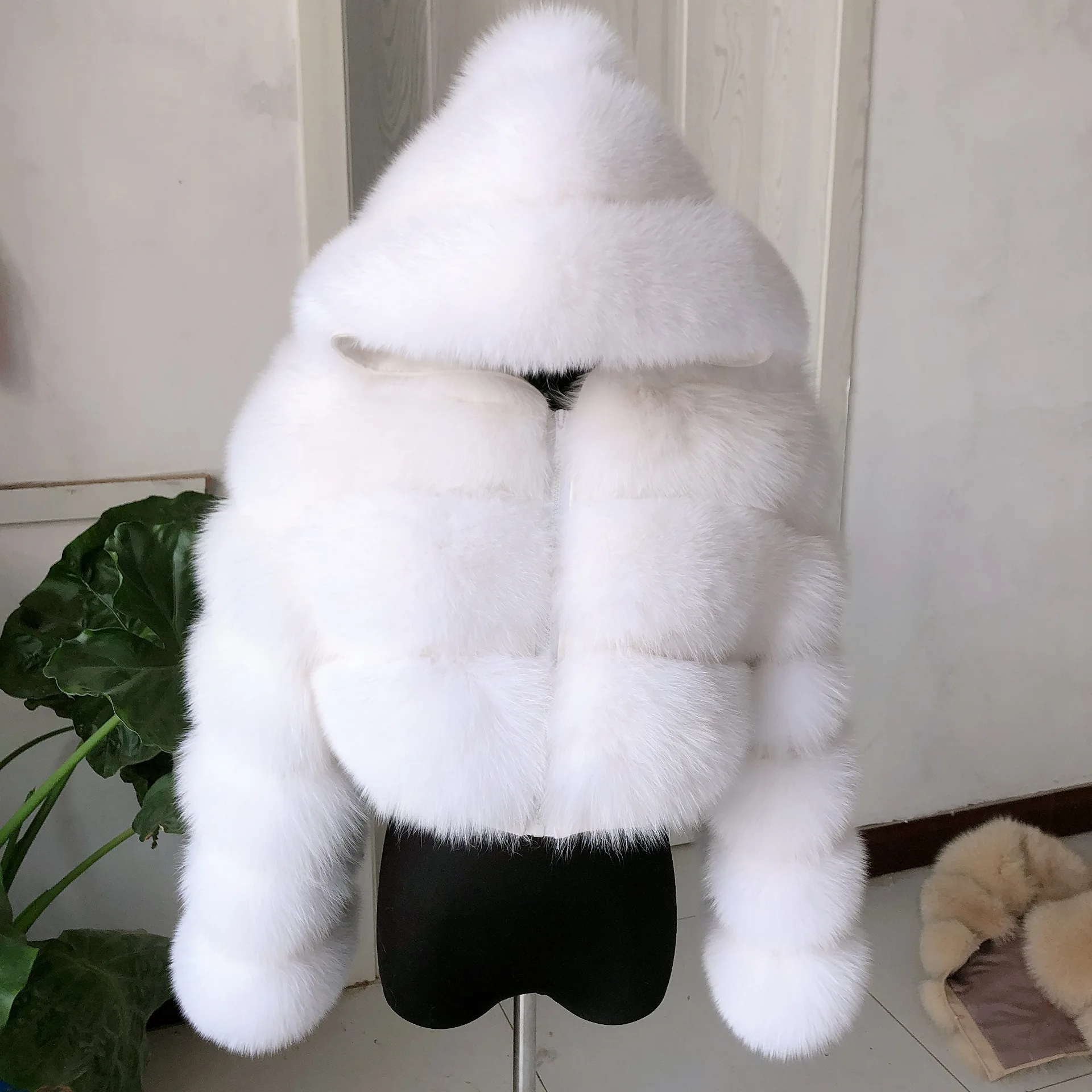 HUAQIUMEISI Natural Fox Fur Hooded Jacket New High Street Women Winter Real Fox Natural Raccoon Fur 3 Rows Hooded Fur Coat
