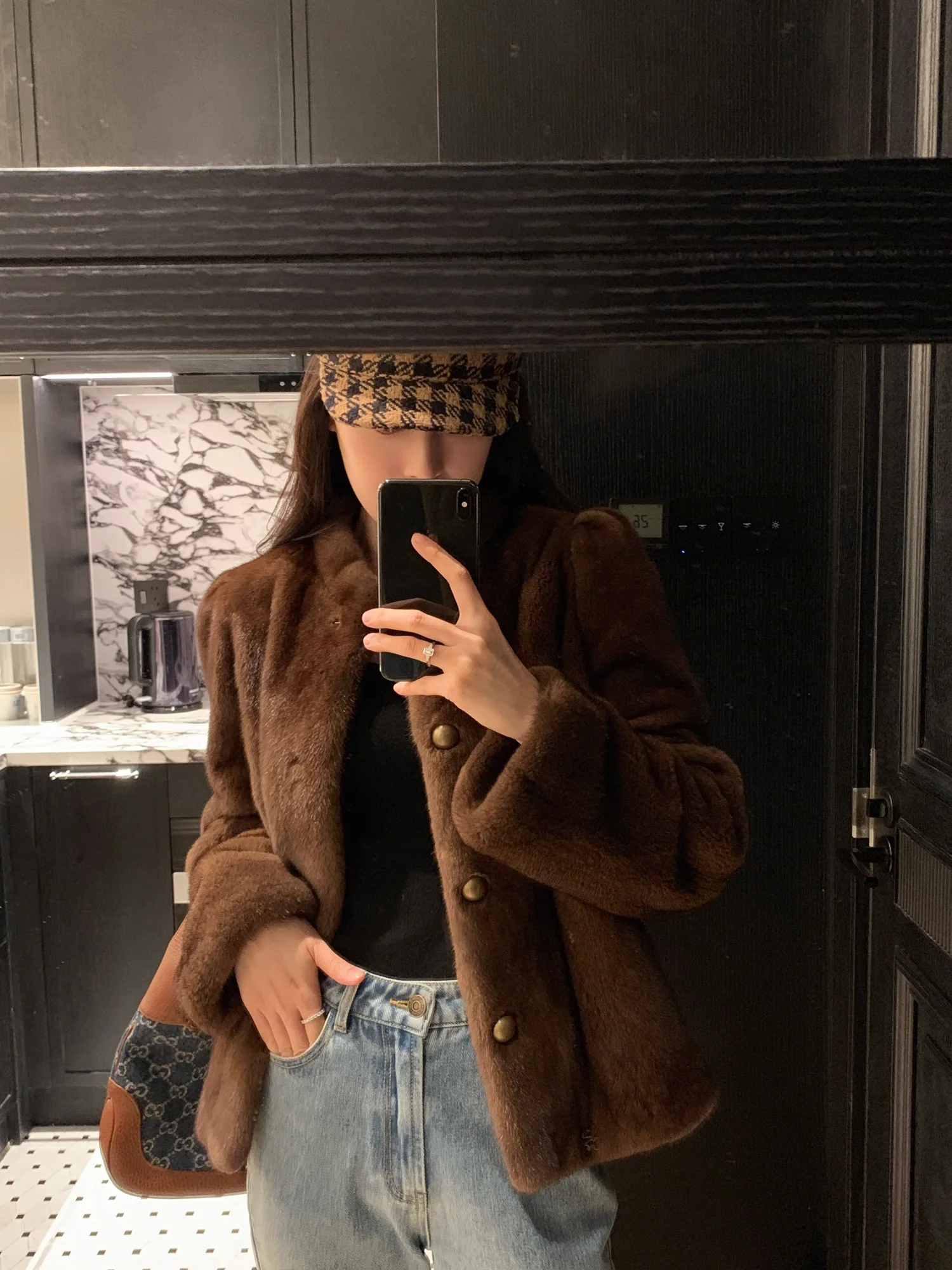 HDHOHR 2026 New100% Real Mink Fur Coat Women Fashion Essential Natural Mink Coat Warm Short Leather Outerwear Winter Fur Jacket