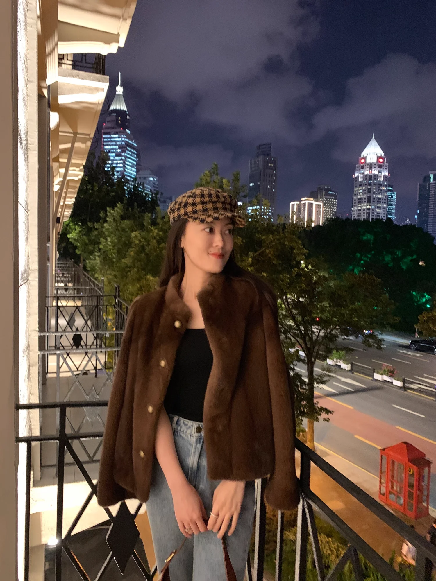 HDHOHR 2026 New100% Real Mink Fur Coat Women Fashion Essential Natural Mink Coat Warm Short Leather Outerwear Winter Fur Jacket