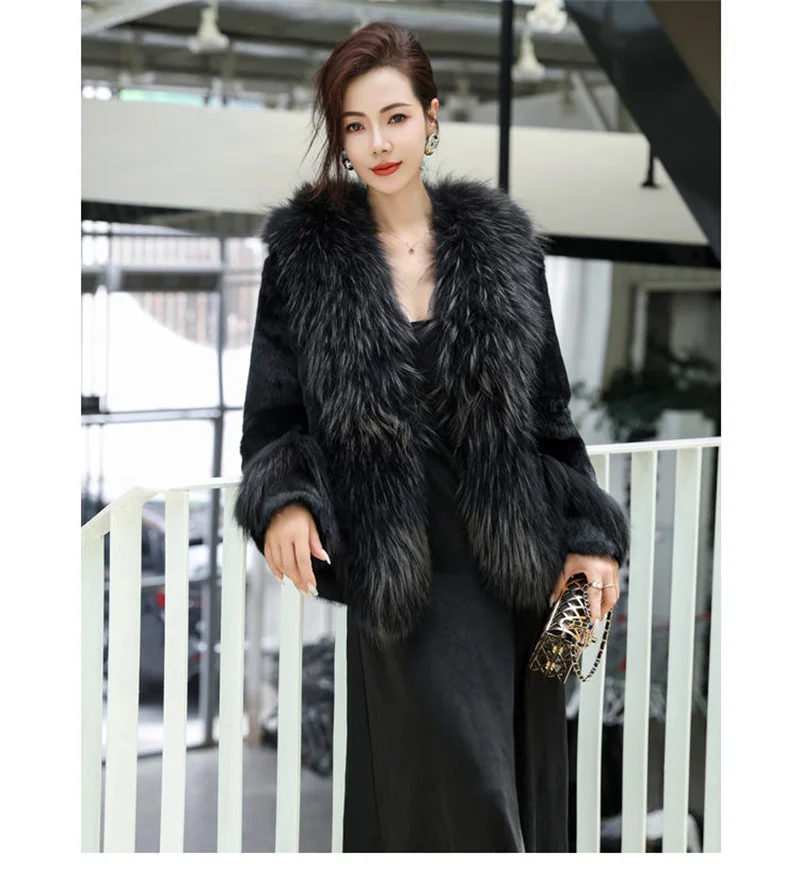 Women Winter Real Rabbit Fur Coat With Raccoon Fur Trimming Fashion Warm Luxury Long Sleeve Genuine Fur Jacket Female Outwear