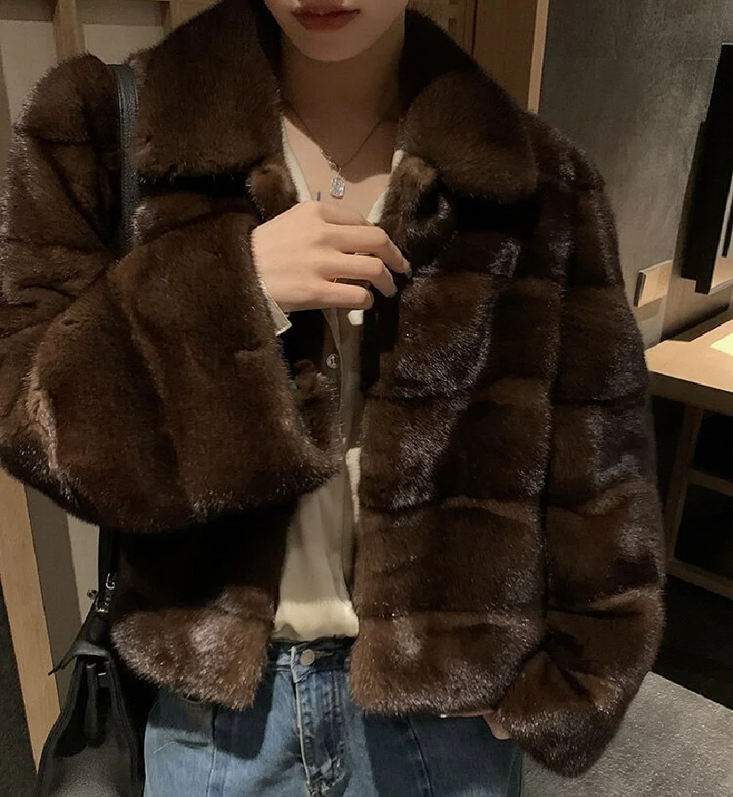Fur Coat for Women, 100% Genuine Mink Coat, Warm and Fashionable in Winter