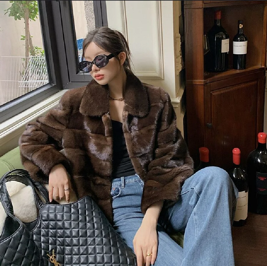 Fur Coat for Women, 100% Genuine Mink Coat, Warm and Fashionable in Winter