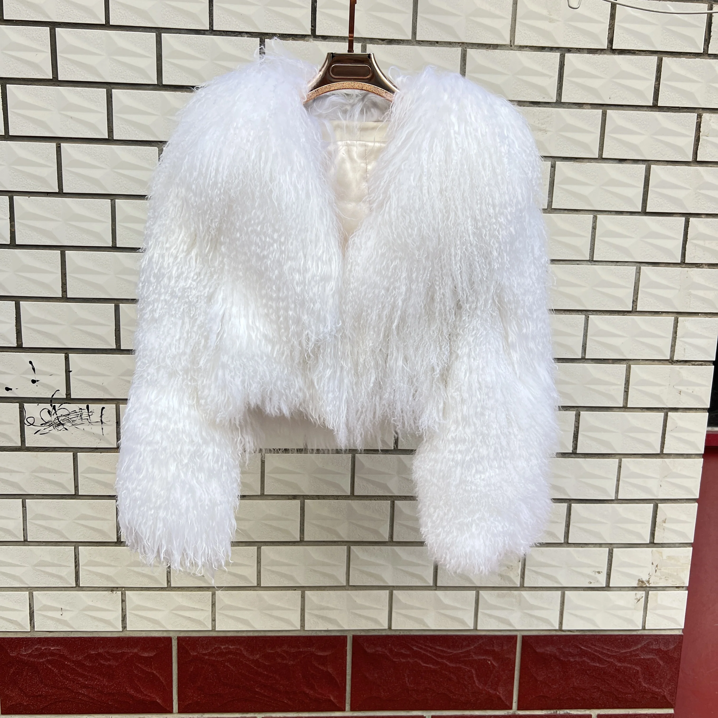 Aulande Women Jacket Winter Real Fur Coat Woman Winter Warm 100% Natural Mongolian Sheep White Short Sheepskin High Quality