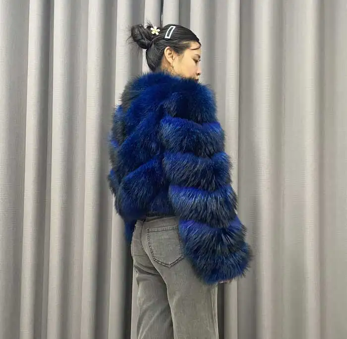 Ladies Winter Luxurious Crop Fur Coat Women Real Raccoon Fur Jacket Long Sleeve V-shaped Hand-cut Thickened Warm Fashion