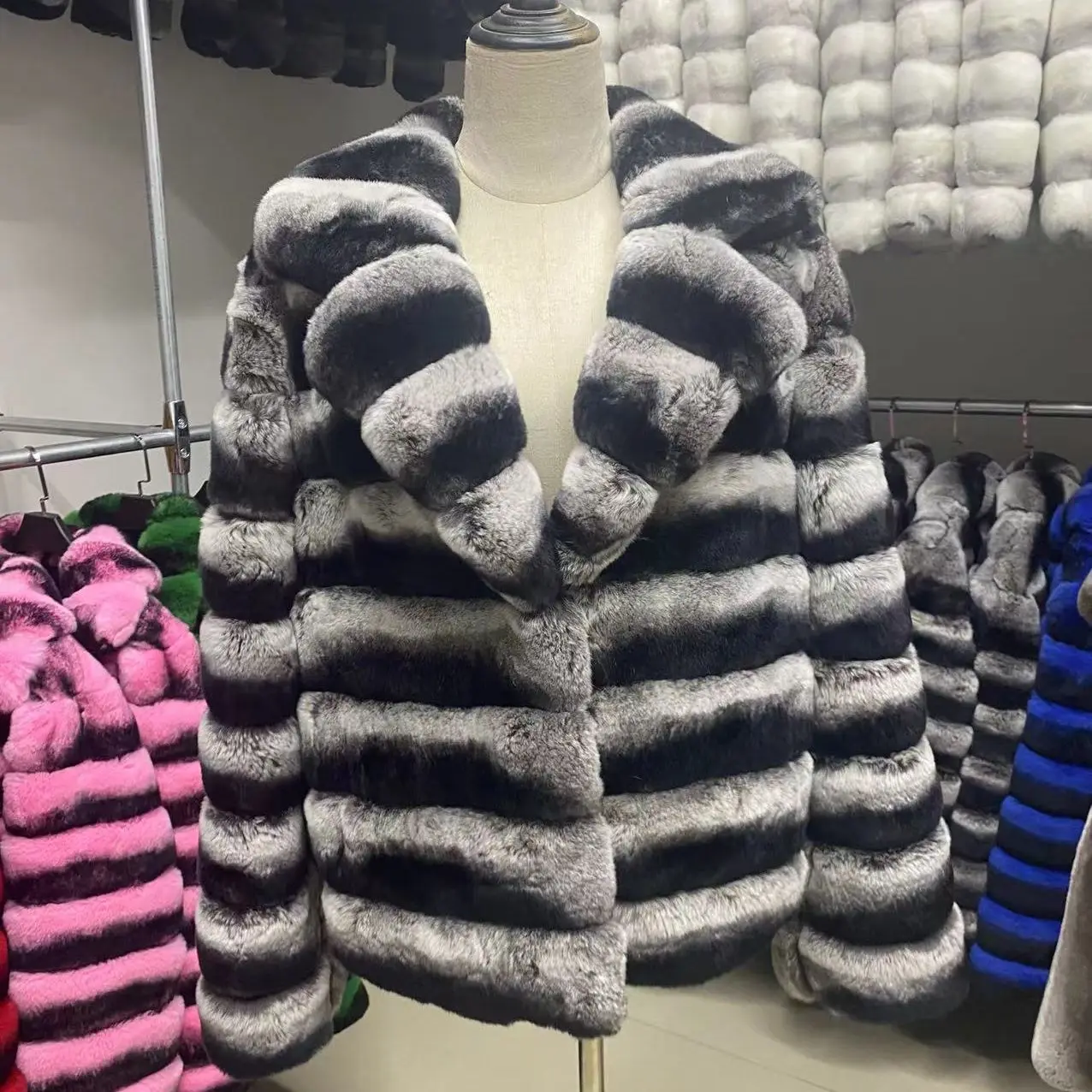 2026New Fashion Winter Women Chinchilla Full Pelt Fur Short Coat Real Rex Rabbit Fur Warm Thick Luxury Outwear Female Jacket