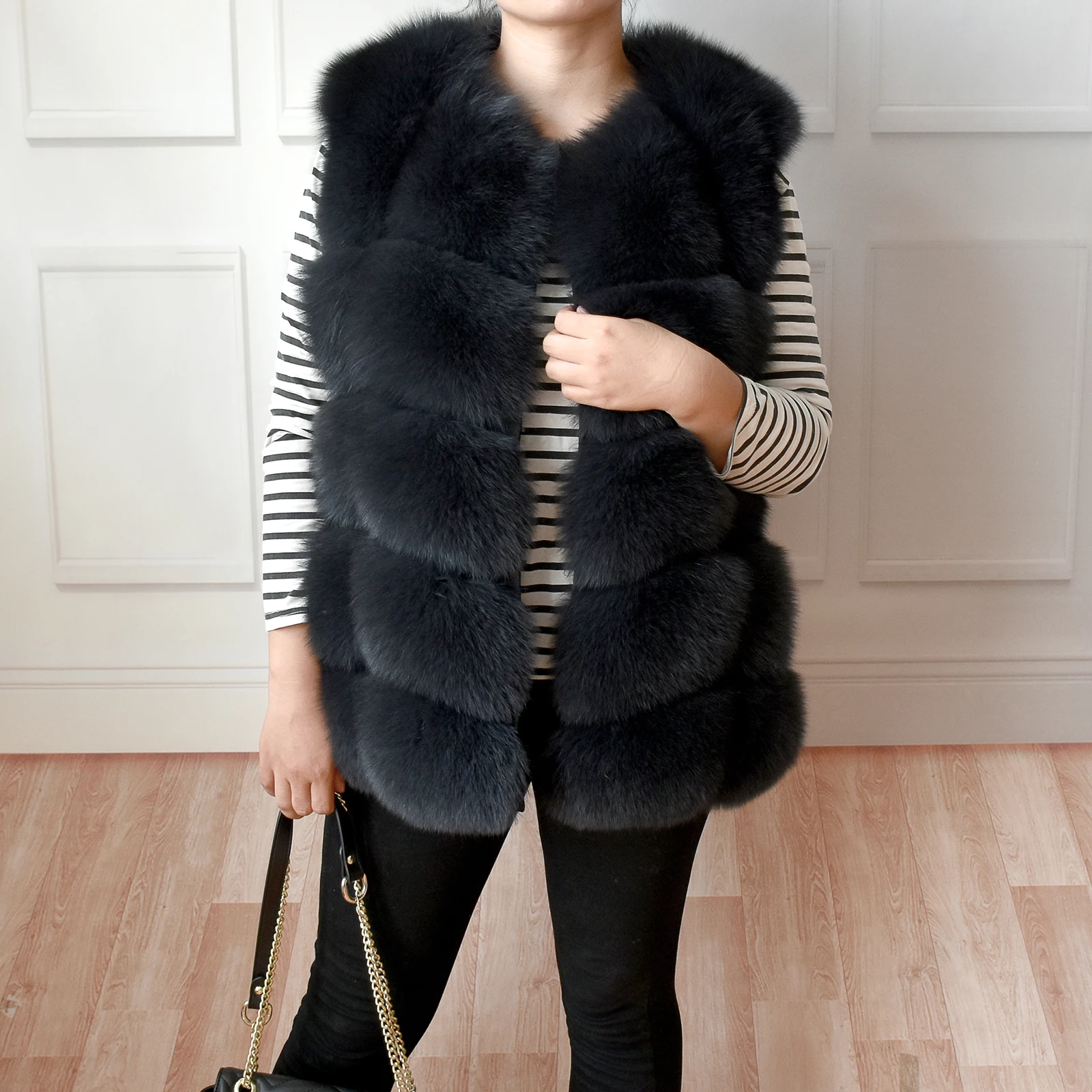 2023 New Women's Winter Real Fur Coat High Quality Natural Fox Fur Vest Fashion Luxurious Warm Sleeveless Dark buckle jacket
