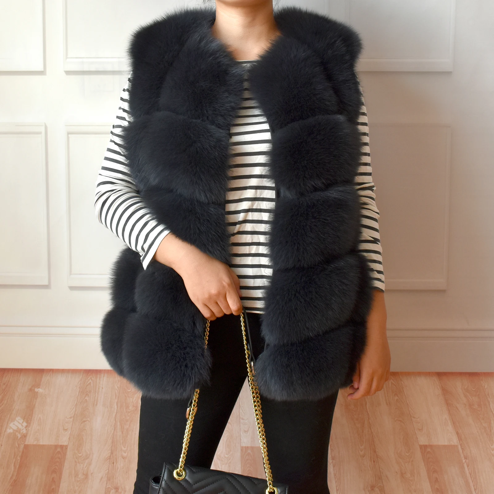 2023 New Women's Winter Real Fur Coat High Quality Natural Fox Fur Vest Fashion Luxurious Warm Sleeveless Dark buckle jacket