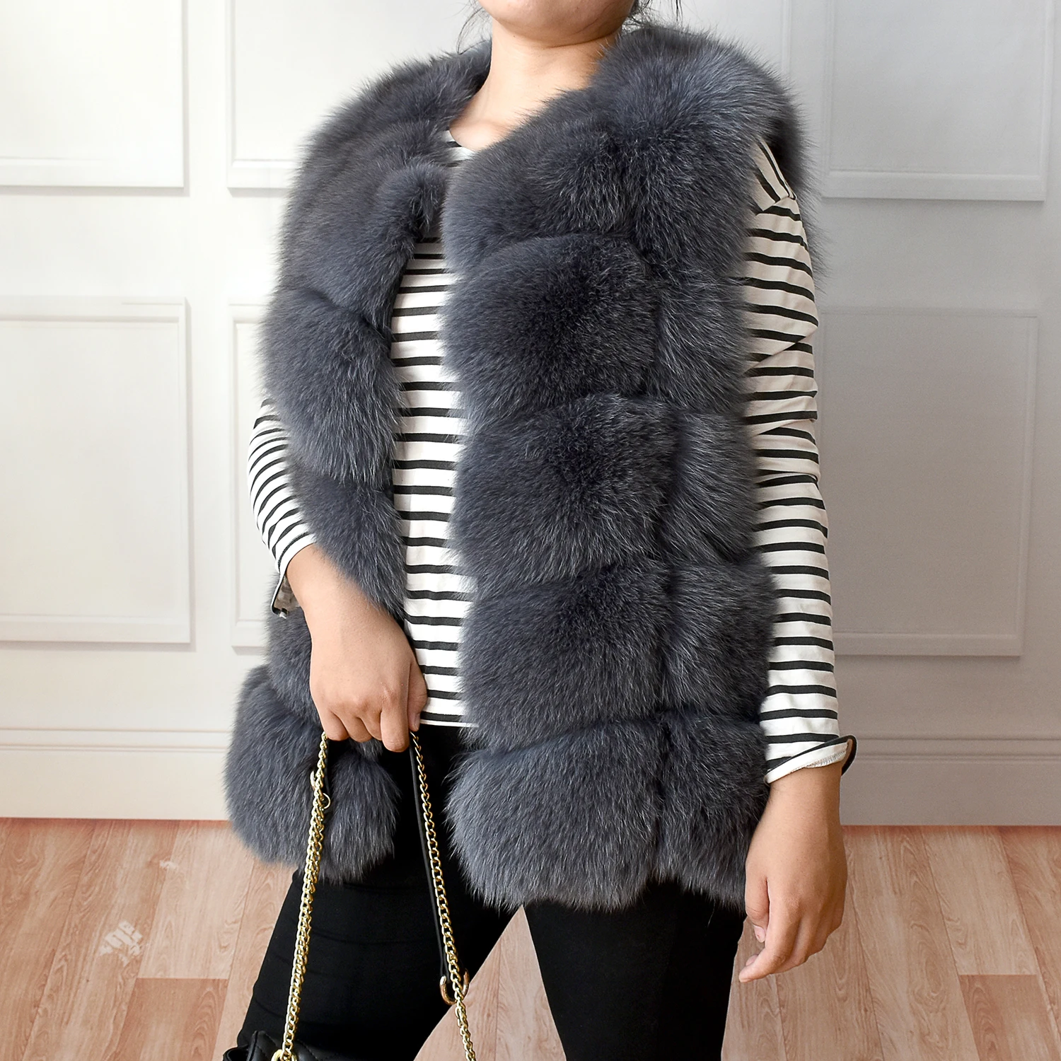 2023 New Women's Winter Real Fur Coat High Quality Natural Fox Fur Vest Fashion Luxurious Warm Sleeveless Dark buckle jacket