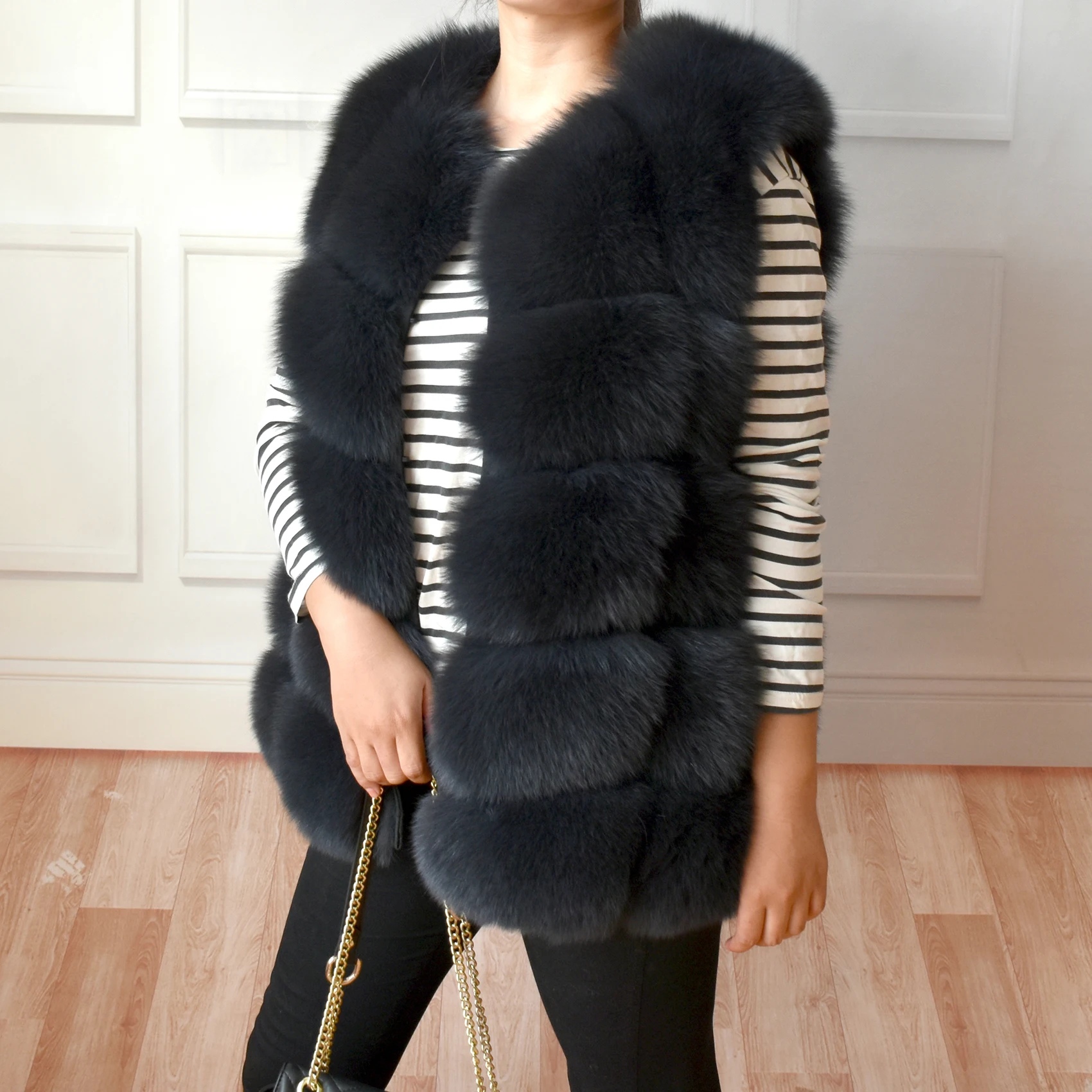 2023 New Women's Winter Real Fur Coat High Quality Natural Fox Fur Vest Fashion Luxurious Warm Sleeveless Dark buckle jacket