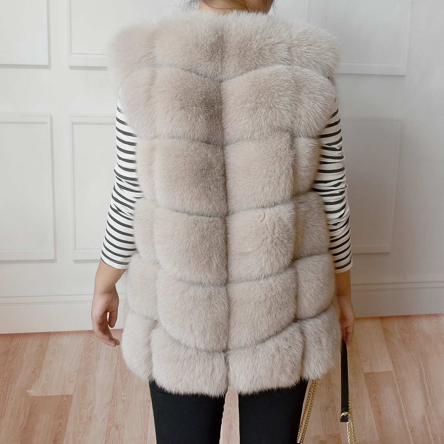 2023 New Women's Winter Real Fur Coat High Quality Natural Fox Fur Vest Fashion Luxurious Warm Sleeveless Dark buckle jacket