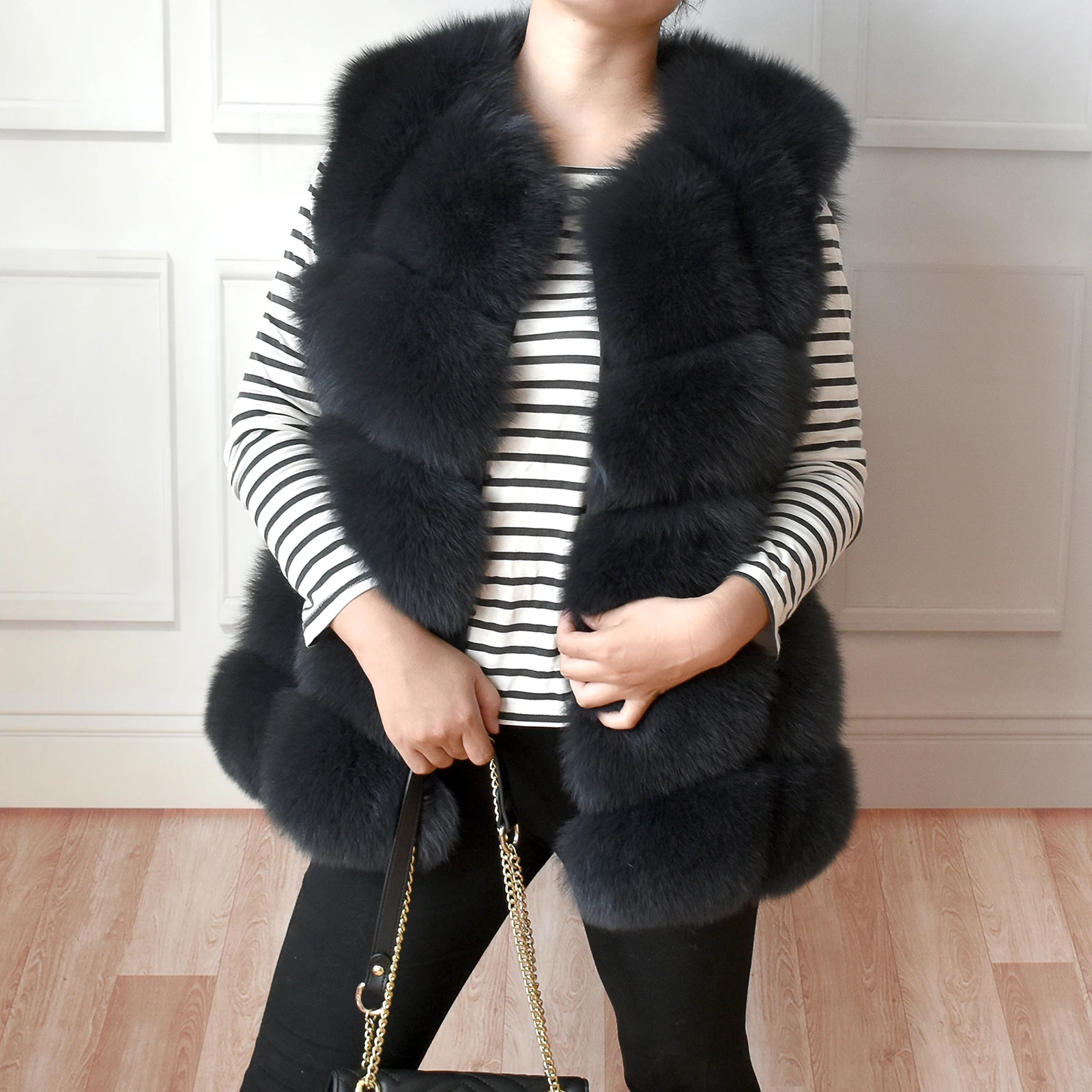 2023 New Women's Winter Real Fur Coat High Quality Natural Fox Fur Vest Fashion Luxurious Warm Sleeveless Dark buckle jacket