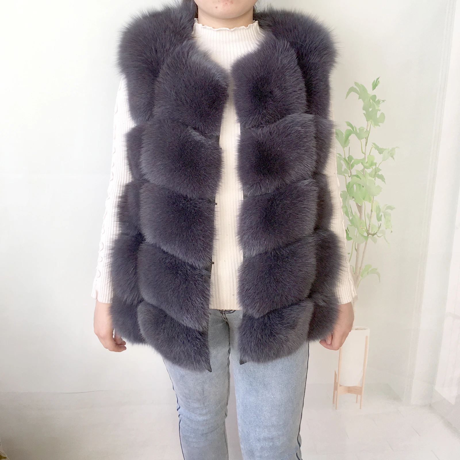 2023 New Women's Winter Real Fur Coat High Quality Natural Fox Fur Vest Fashion Luxurious Warm Sleeveless Dark buckle jacket