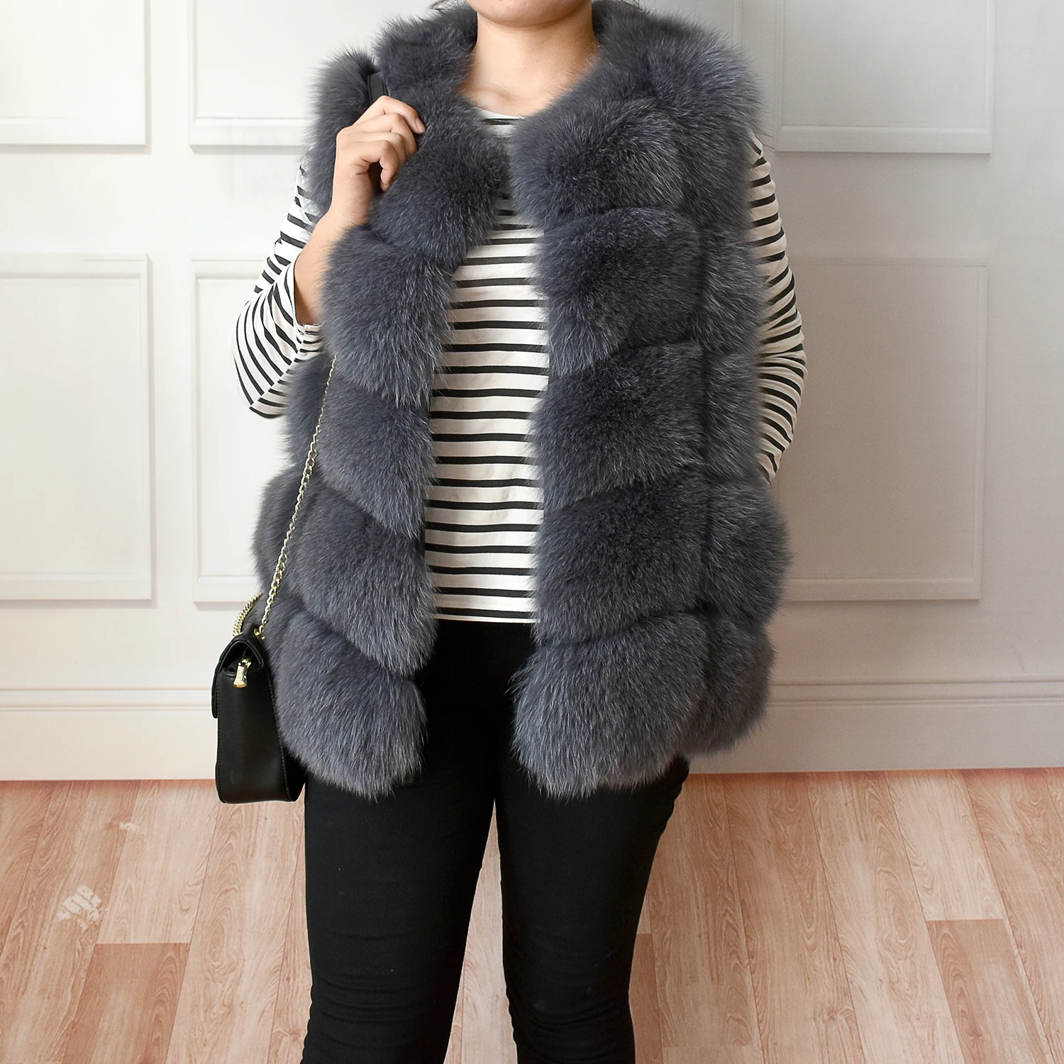 2023 New Women's Winter Real Fur Coat High Quality Natural Fox Fur Vest Fashion Luxurious Warm Sleeveless Dark buckle jacket