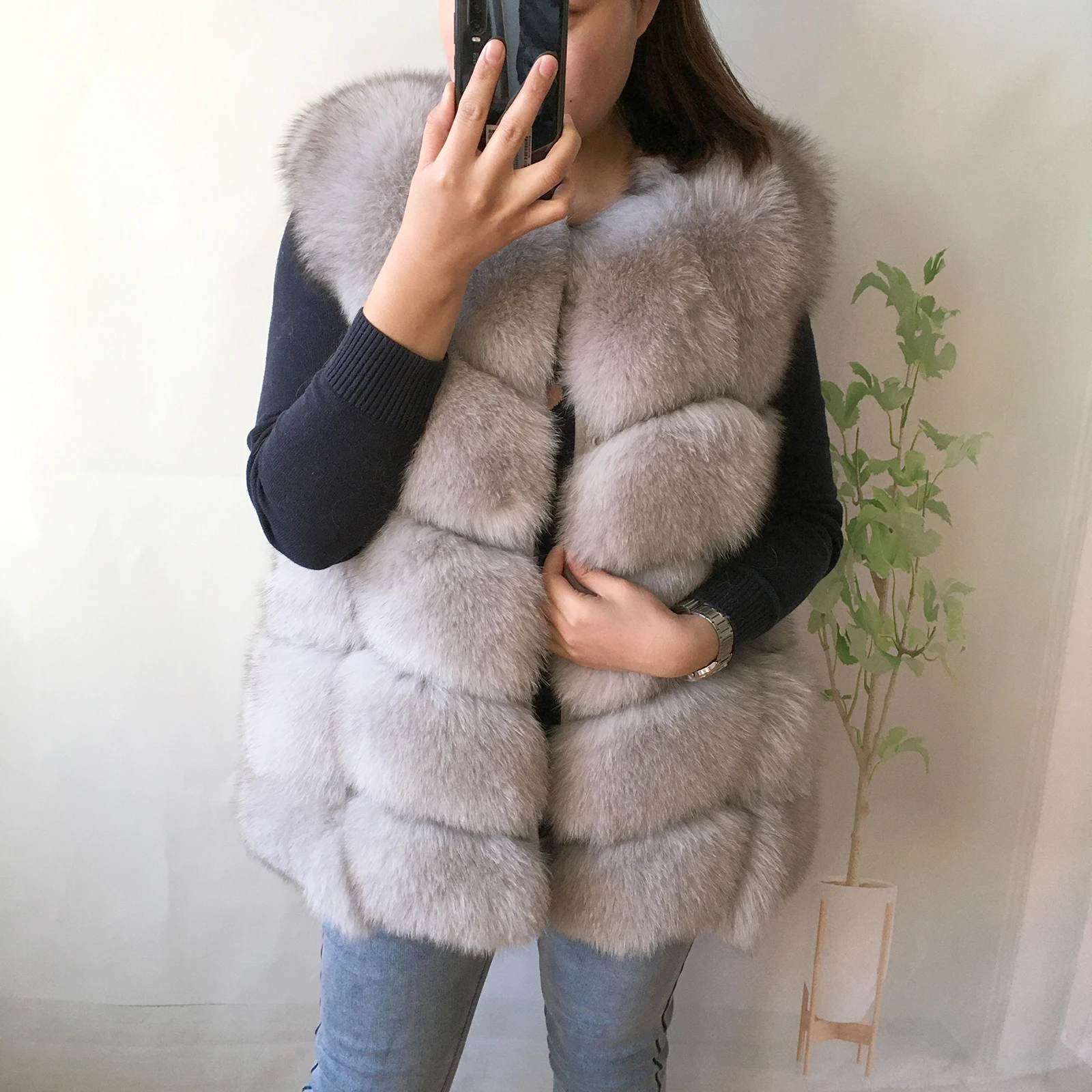 2023 New Women's Winter Real Fur Coat High Quality Natural Fox Fur Vest Fashion Luxurious Warm Sleeveless Dark buckle jacket