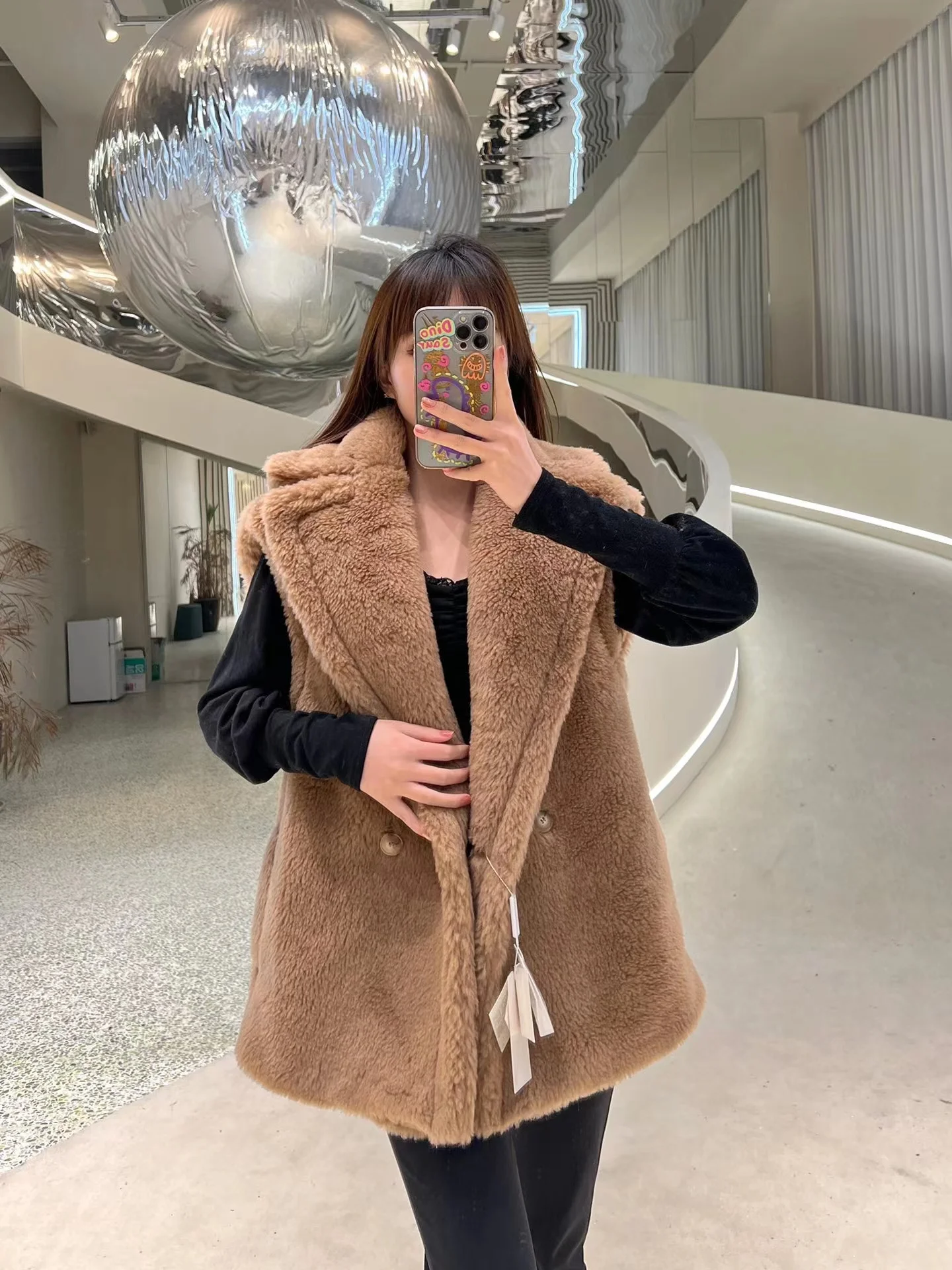 Teddy Bear Coat Camel Sleeveless Coat Winter Women Warm Jacket Sand Brown Alpaca Coat Women Loose Fashion Casual Commute 2022New