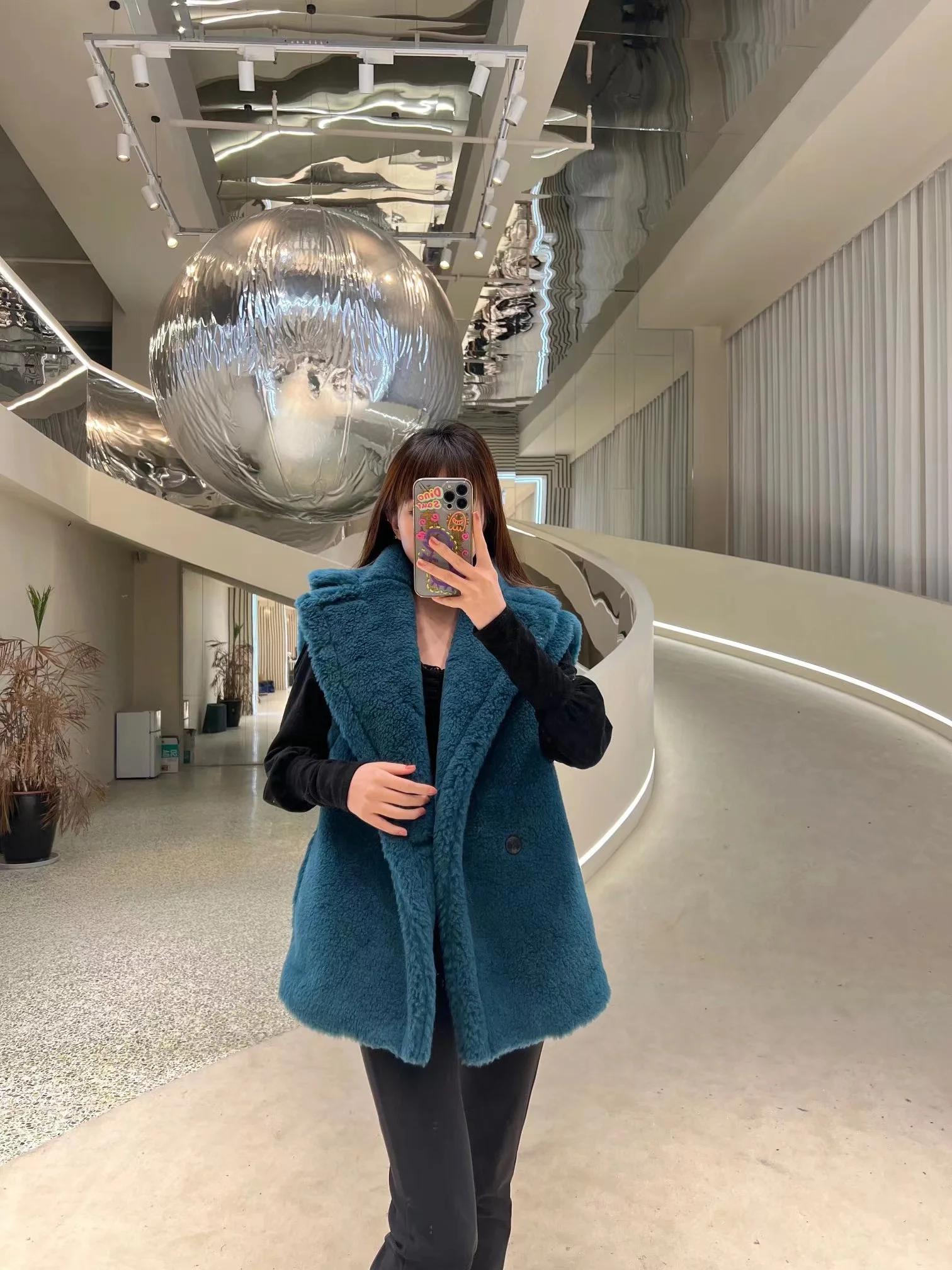 Teddy Bear Coat Camel Sleeveless Coat Winter Women Warm Jacket Sand Brown Alpaca Coat Women Loose Fashion Casual Commute 2022New