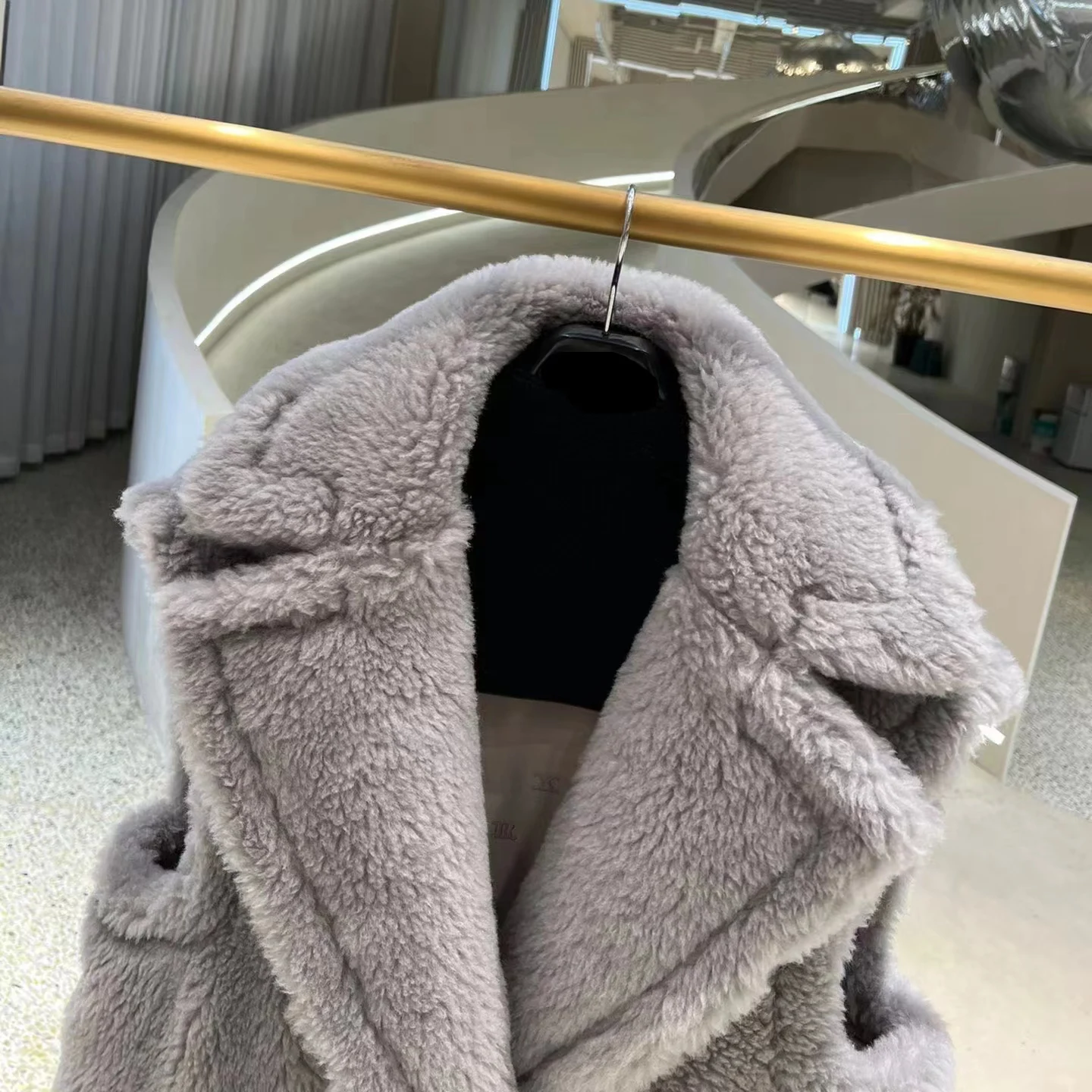 Teddy Bear Coat Camel Sleeveless Coat Winter Women Warm Jacket Sand Brown Alpaca Coat Women Loose Fashion Casual Commute 2022New