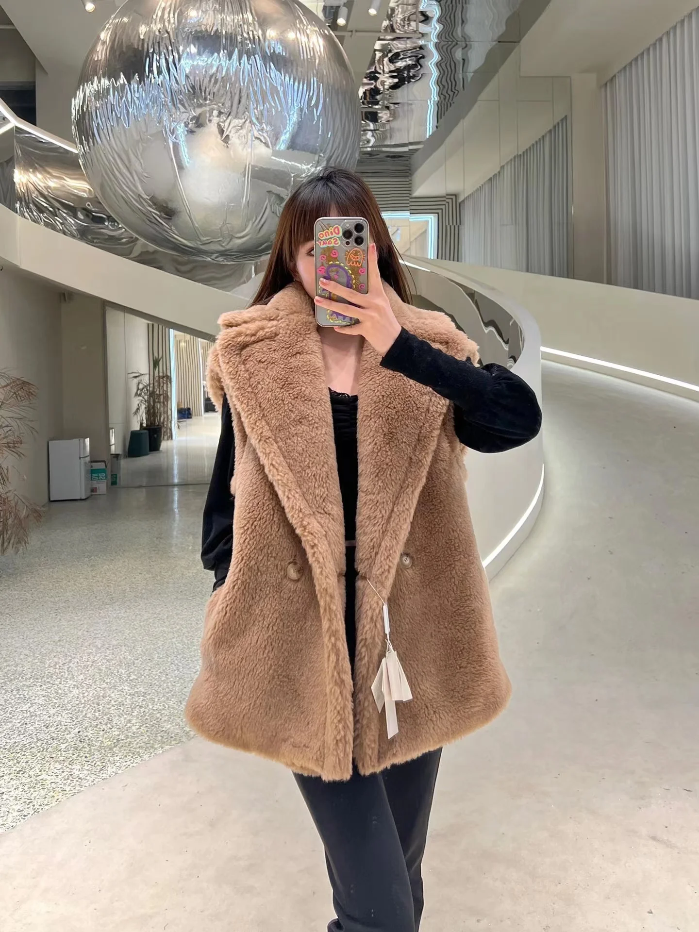 Teddy Bear Coat Camel Sleeveless Coat Winter Women Warm Jacket Sand Brown Alpaca Coat Women Loose Fashion Casual Commute 2022New
